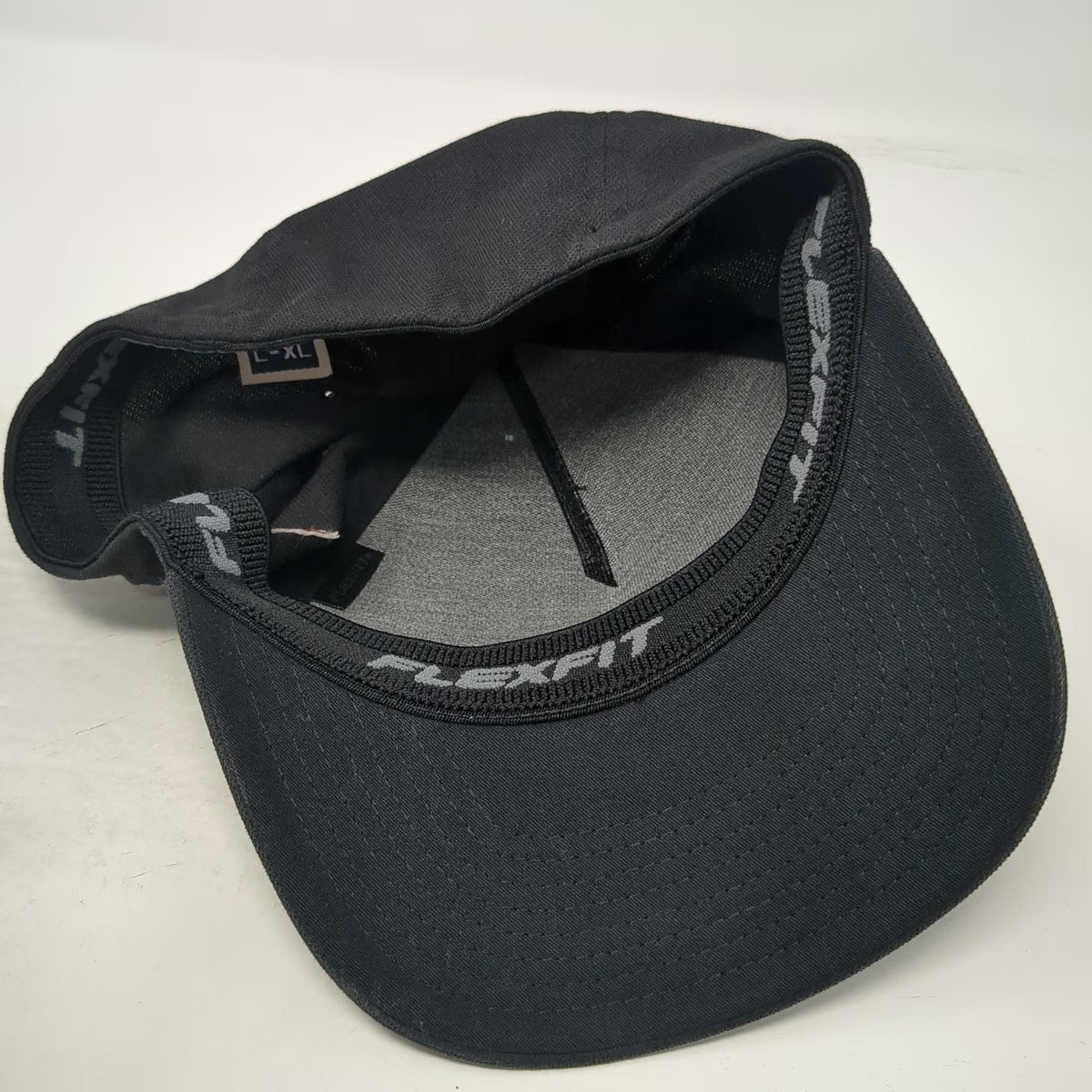 TravisMathew 5 Panel Black XL Hat Golf Flag Washington Capitals Weagle Flexfit