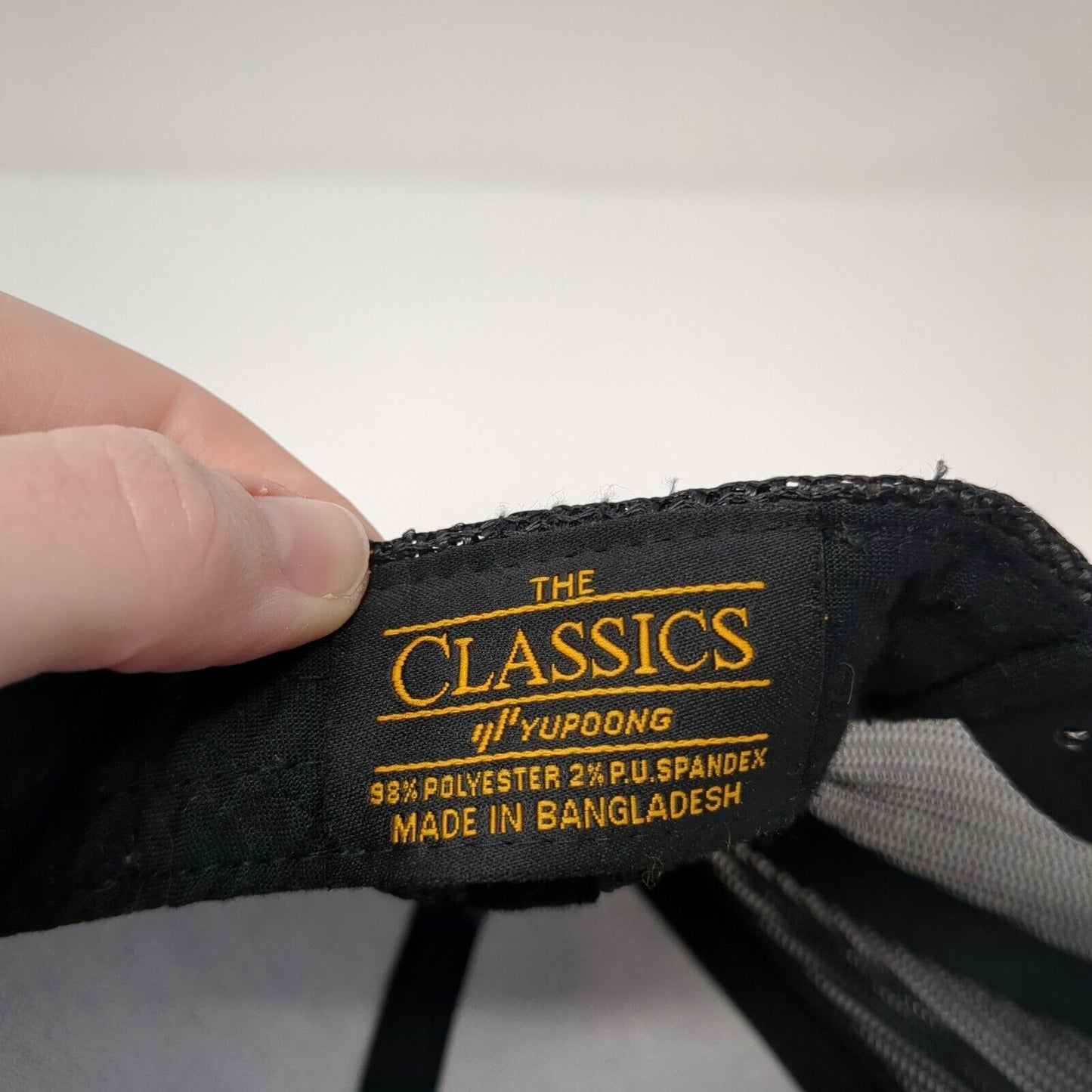 Hurley Snapback Trucker Hat Black OS Adjustable Mesh Back Classics Yupoong