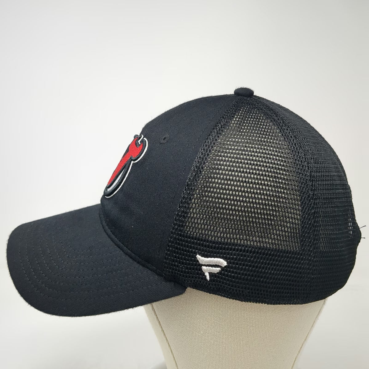 New Jersey Devils NHL Fanatics Trucker Hat Black Red White One Size Snapback