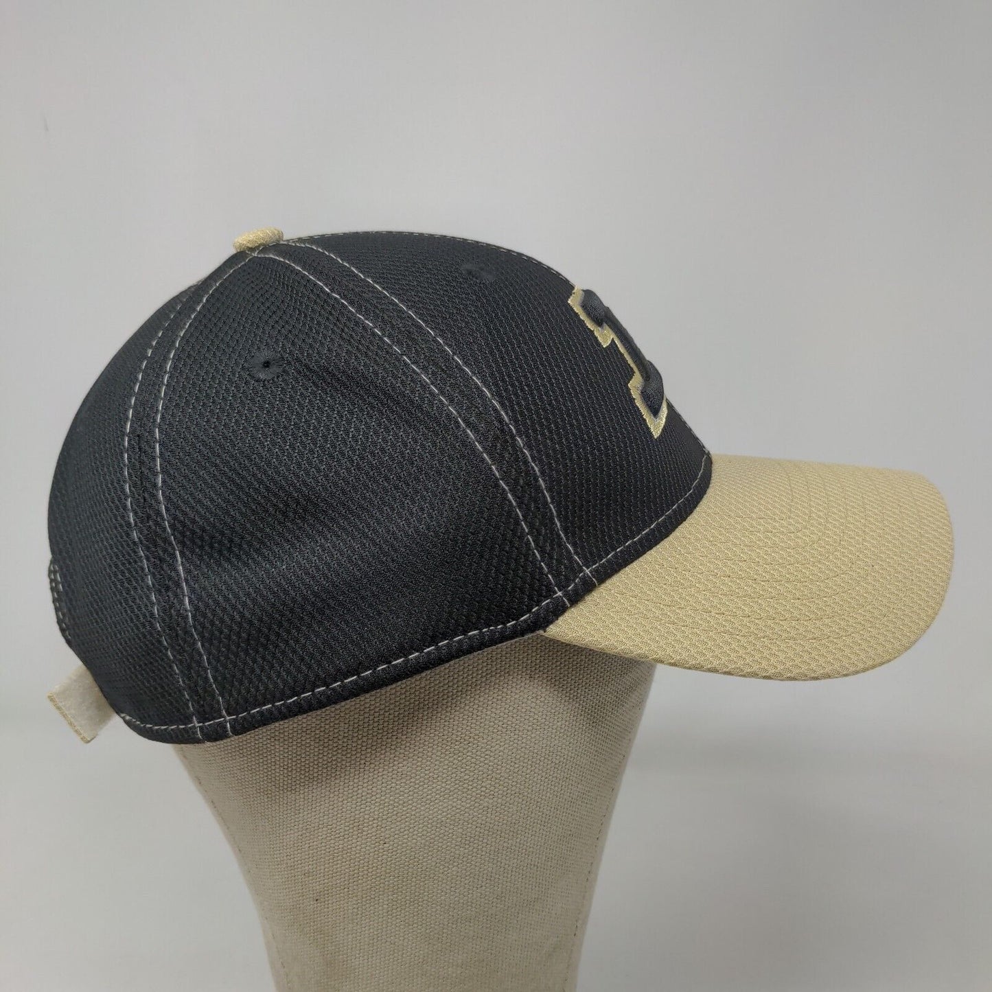 New Era Mens Strapback Hat black Gold Adjustable Embroidered Purdue Boilermakers