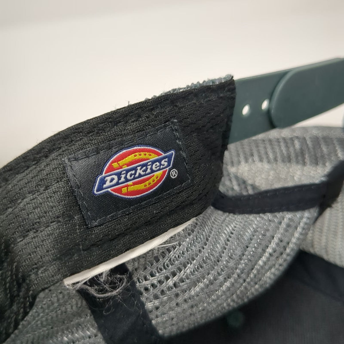 Dickies Trucker Hat Green One Size Mesh Snapback Workwear Logo Patch Gray Black