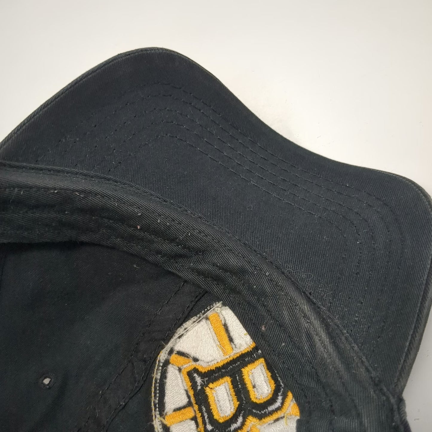 Boston Bruins NHL '47 Cap Black L Distressed Bear Patch Logo Franchise Hat