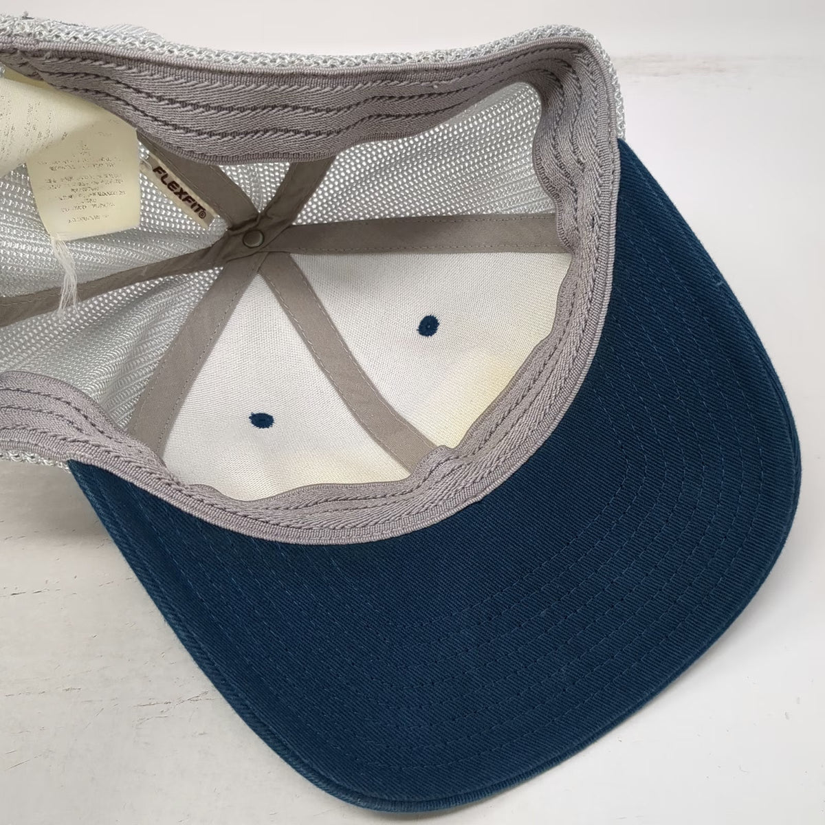 Columbia Baseball Cap Blue One Size Mesh Back Flag Flexfit Stretch Fit Hat
