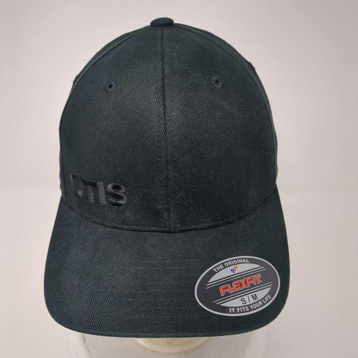 Otis Fitted Hat Black S-M Embroidered Solid 6 Panel Flexfit Yupoong