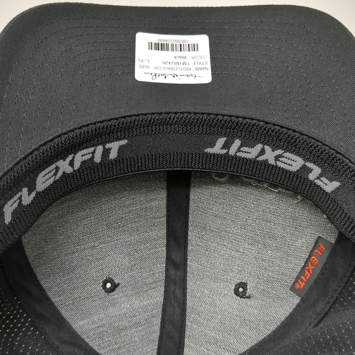 Travis Mathew Capita Logo Black XL Baseball Cap Flexfit Polyester Curved Hat