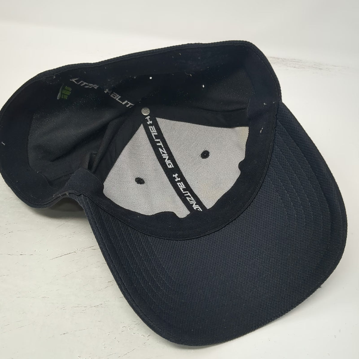 Under Armour Baseball Cap Black XL Fitted UA Embroidered Logo Performance Hat