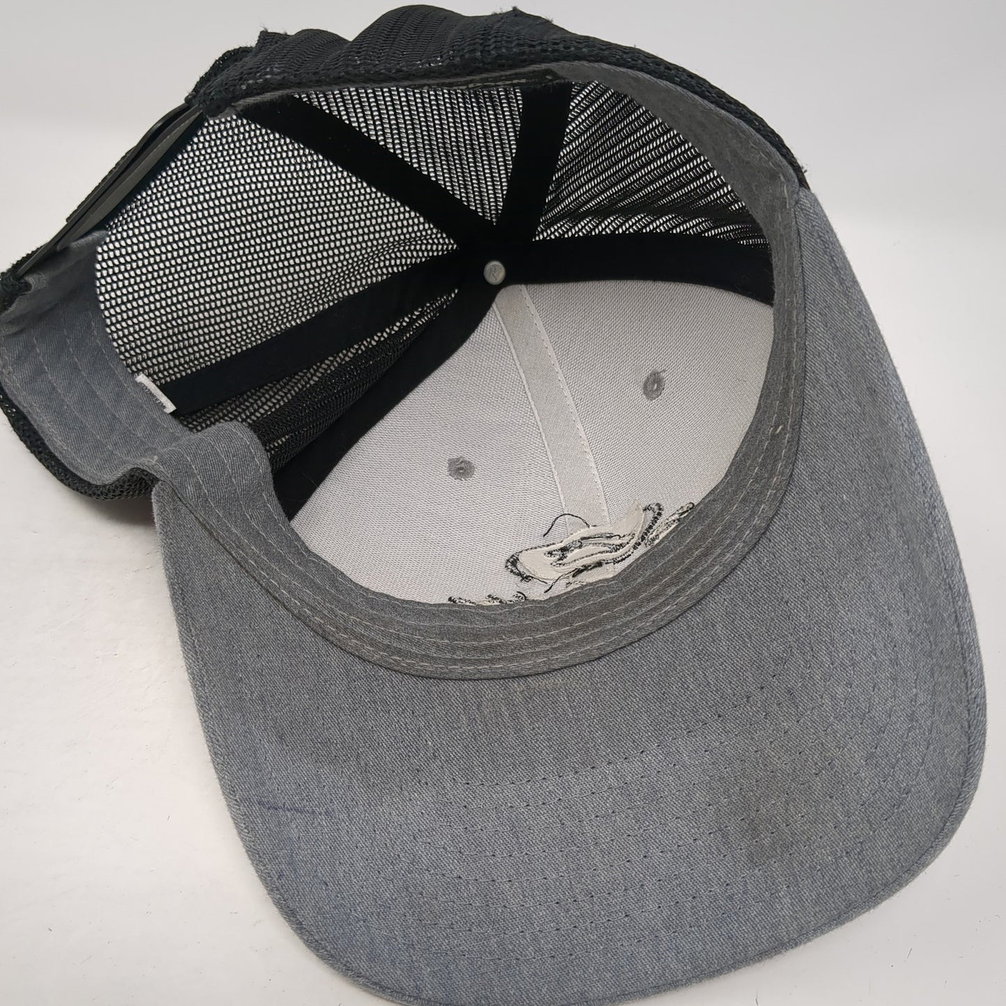 Barletta Sports Snapback Trucker Hat Gray One Size Mesh Back Richardson