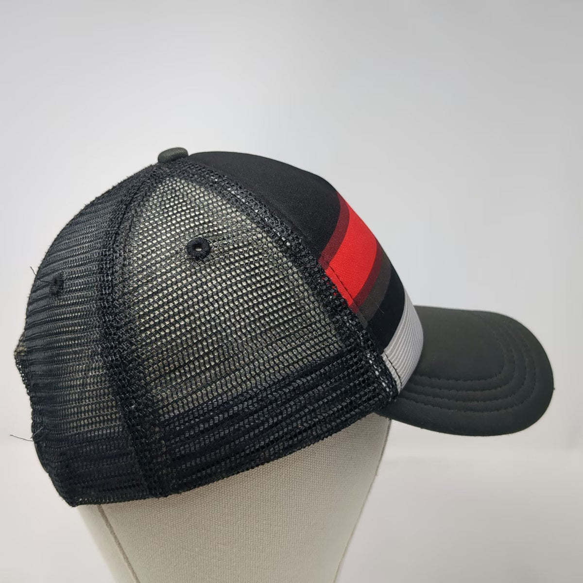 Aeropostale Trucker Hat Black Red Gray White One Size Striped Bird Charm Mesh