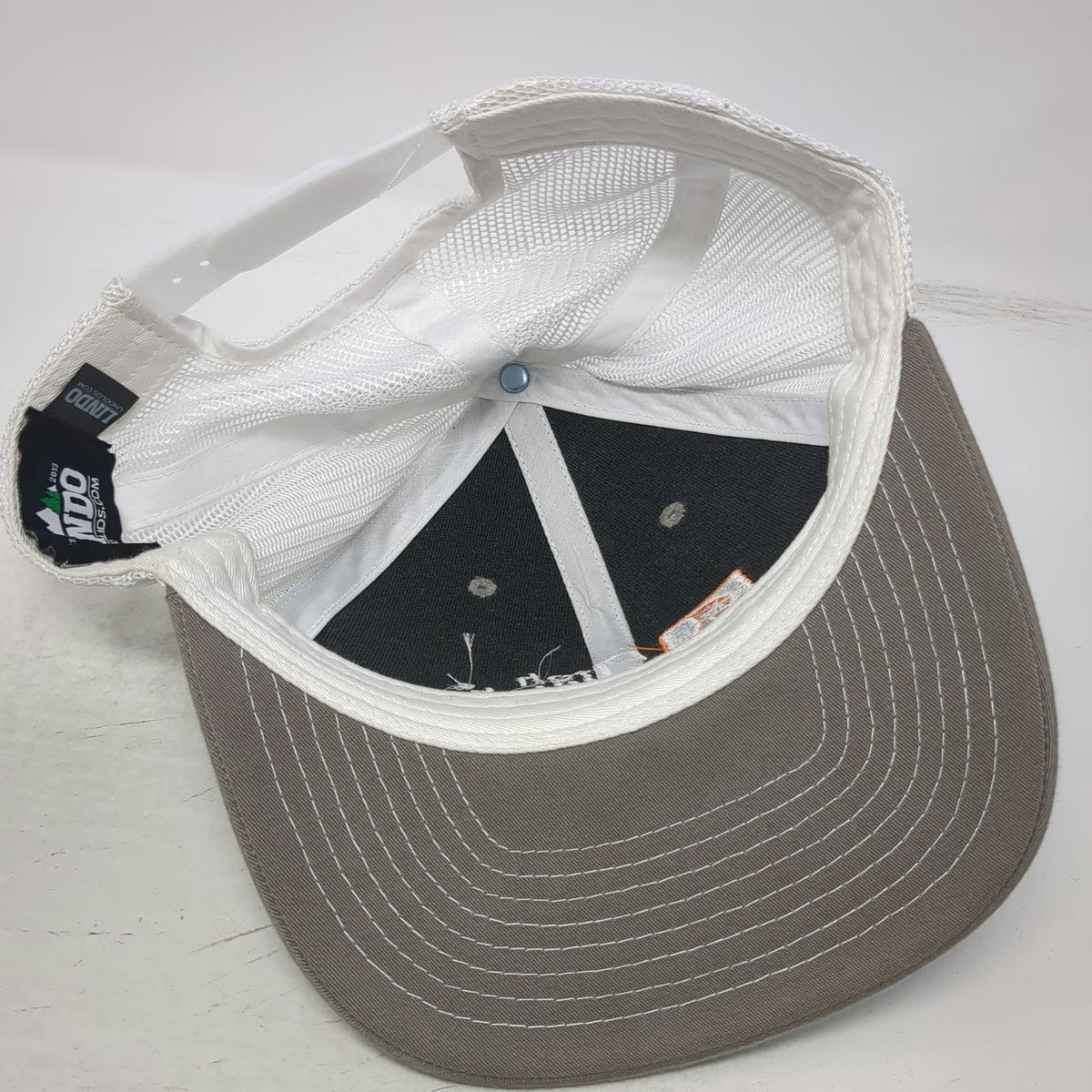 Lindo Trucker Hat Gray White One Size Mesh Snapback Ditch Witch Logo Hat