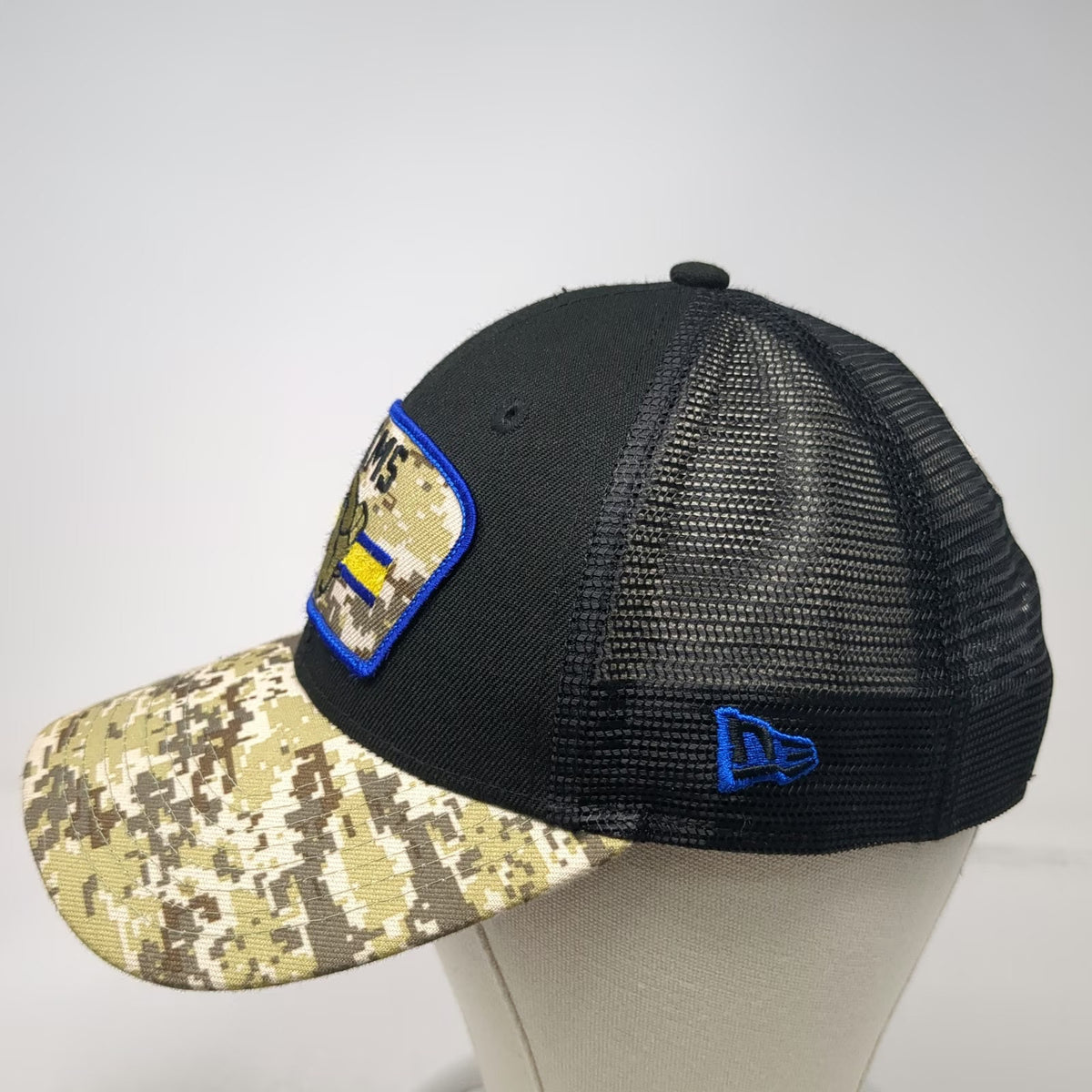 New Era Los Angeles Rams NFL Trucker Hat Green Digital Camo One Size Mesh Flag