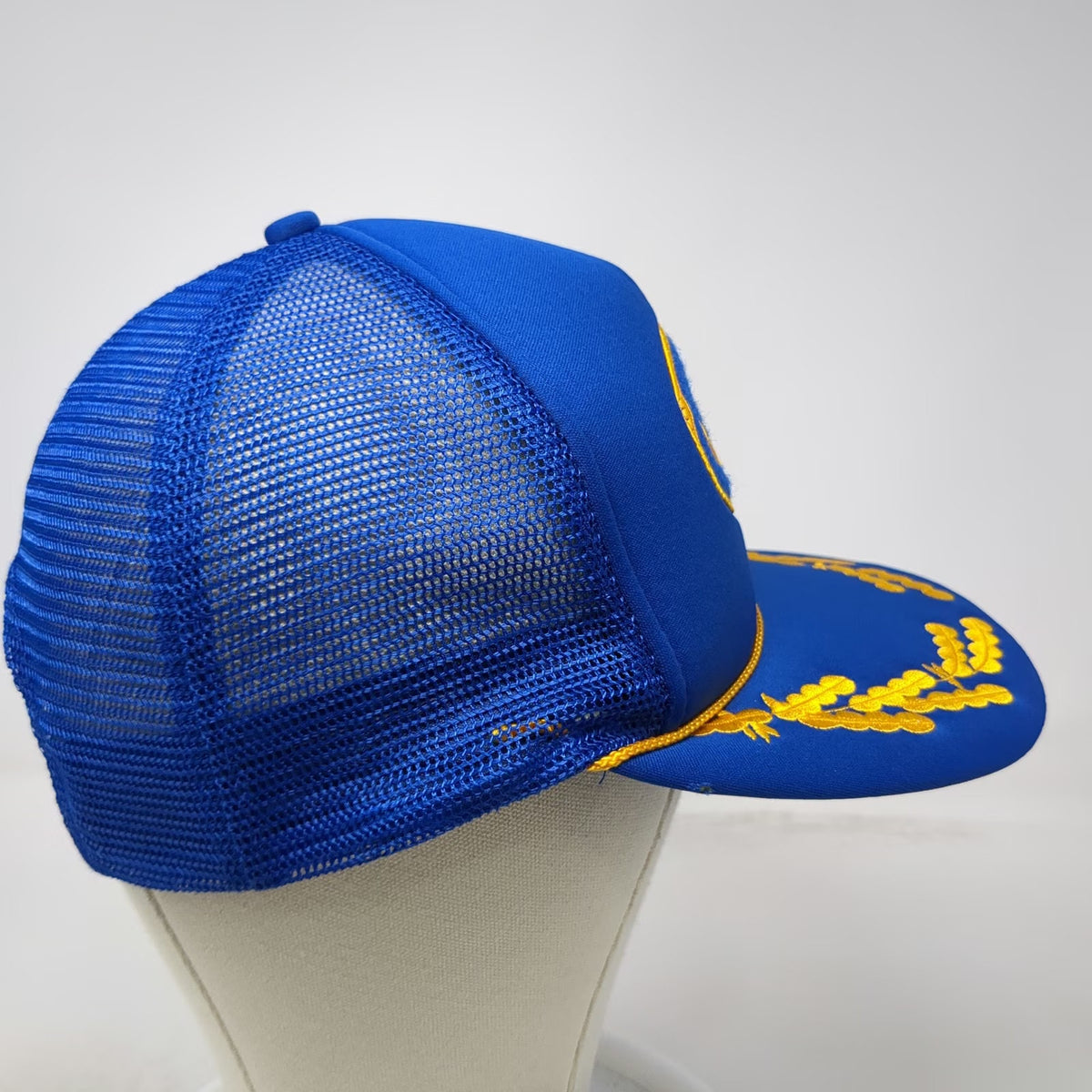 Bahamas Scrambled Eggs Trucker Hat Blue One Size Mesh Snapback Souvenir Captain