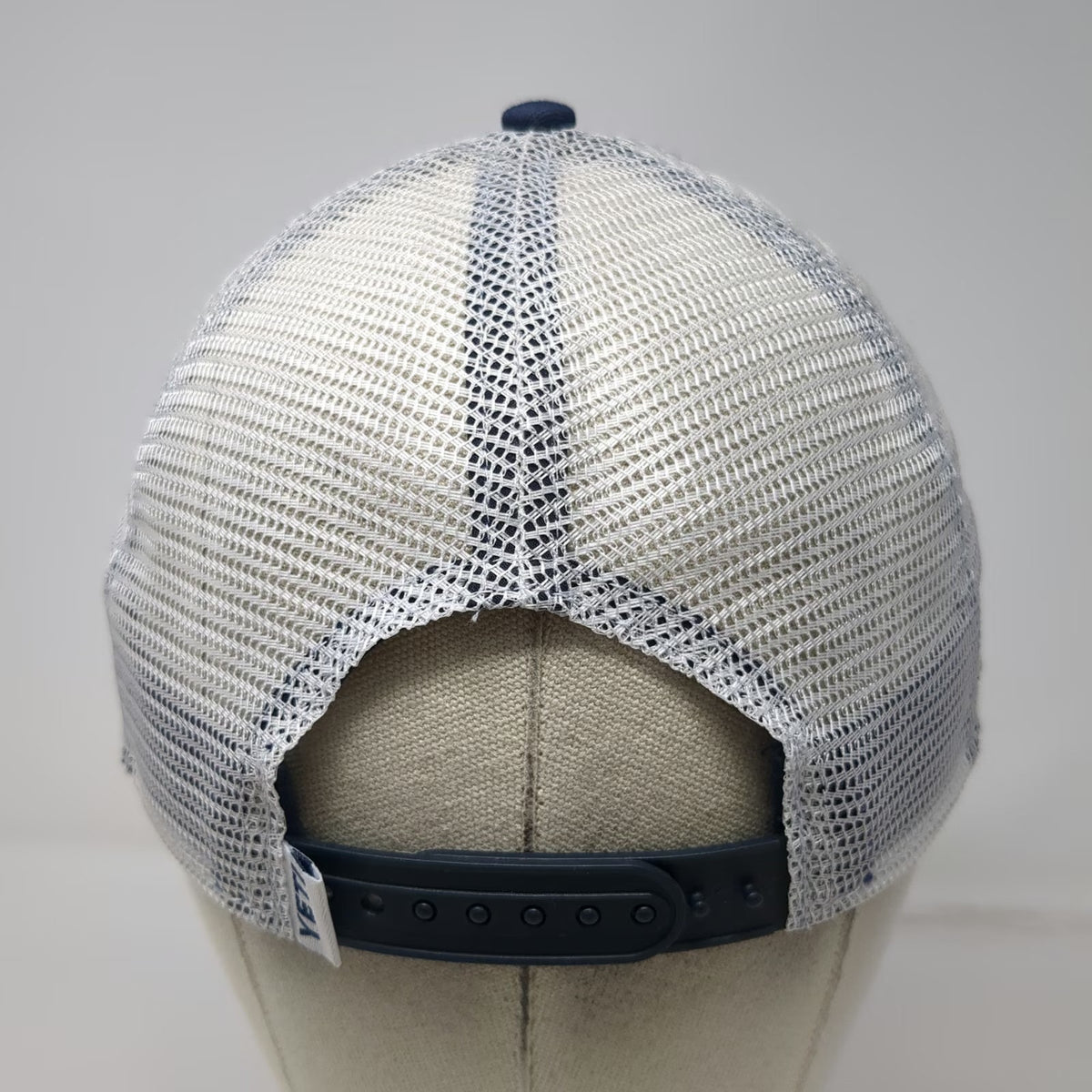 YETI Trucker Hat Blue One Size Mesh Back Snapback Built for the Wild Coolers