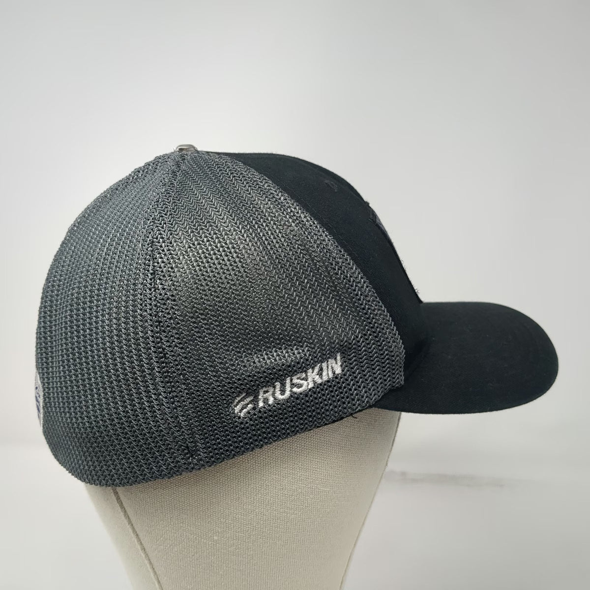 Columbia Baseball Cap Black XL Fishing Fish Flag Mesh Fitted Hat PFG Ruskin