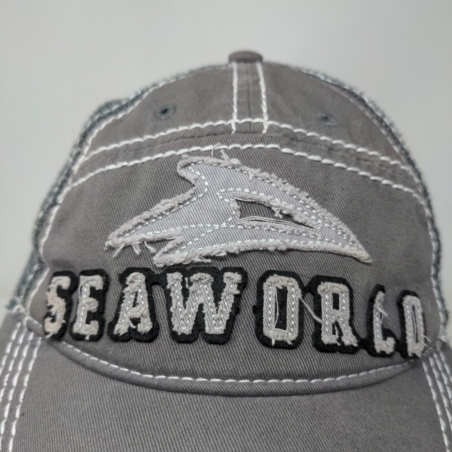 Seaworld Men's Strapback Mesh Back Hat Gray OSFM Patch Logo Embroidered