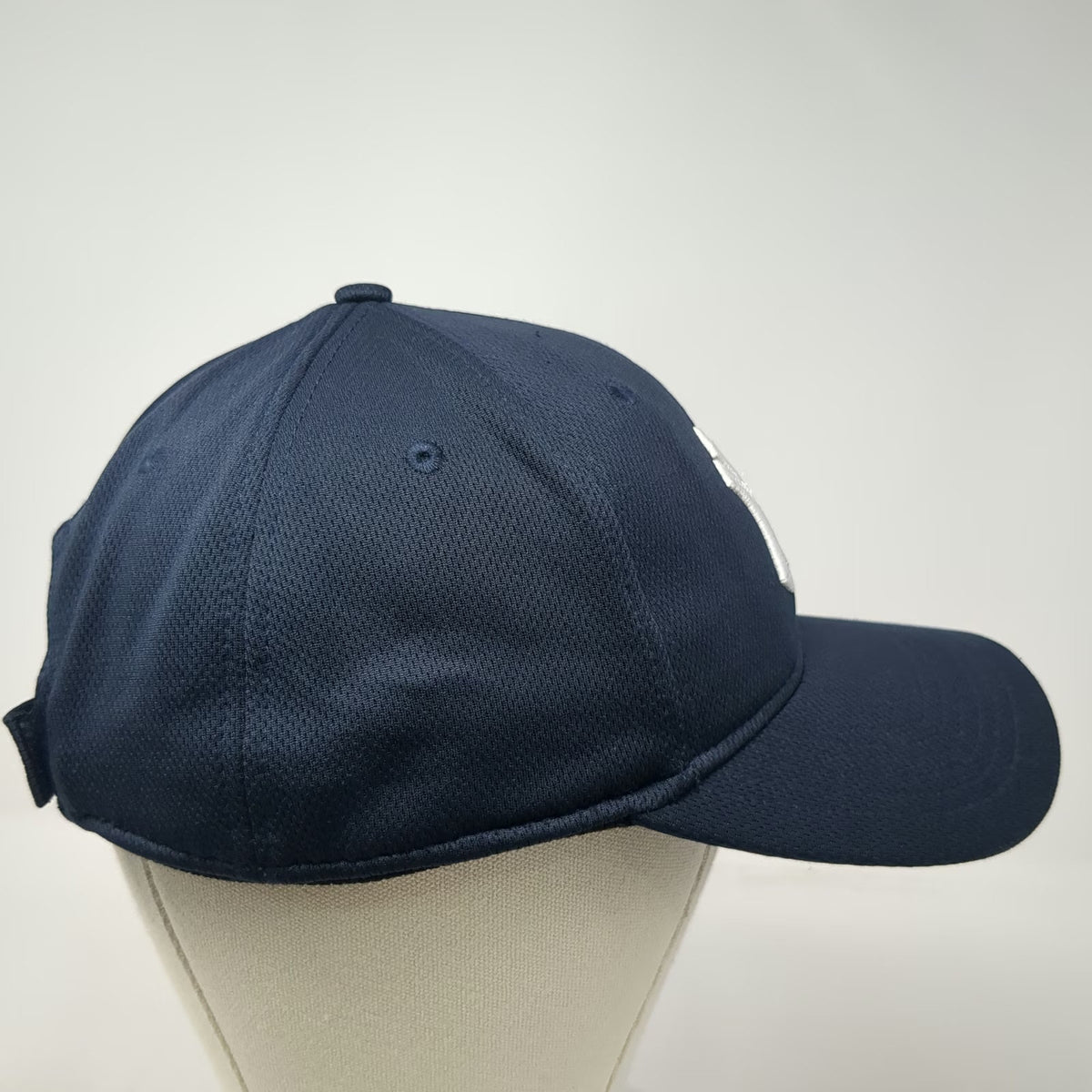 OC Sports New York Yankees MLB Baseball Cap Blue One Size NY Logo Strapback