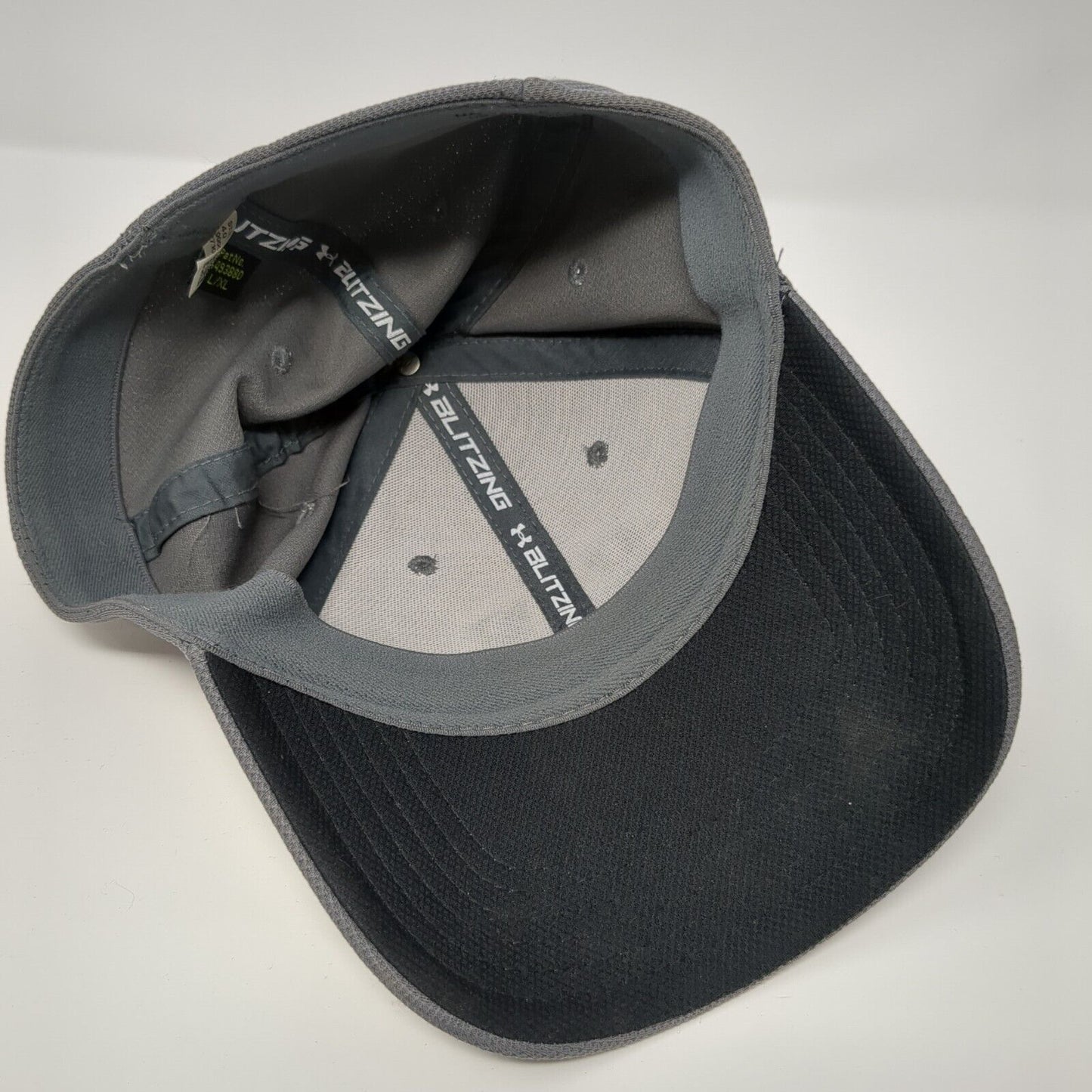 Under Armour Blitzing Fitted Hat Gray L/XL Stretch UA Classic Fit