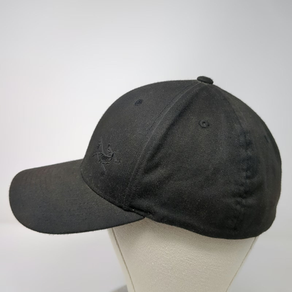 Arc'teryx Baseball Cap Black XL Flexfit Jackson Hole 50th Anniversary Hat