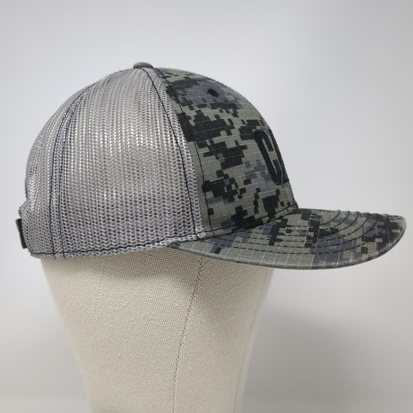 CAT Baseball Cap Gray One Size Digital Camo Mesh Back Snapback Embroidery Hat