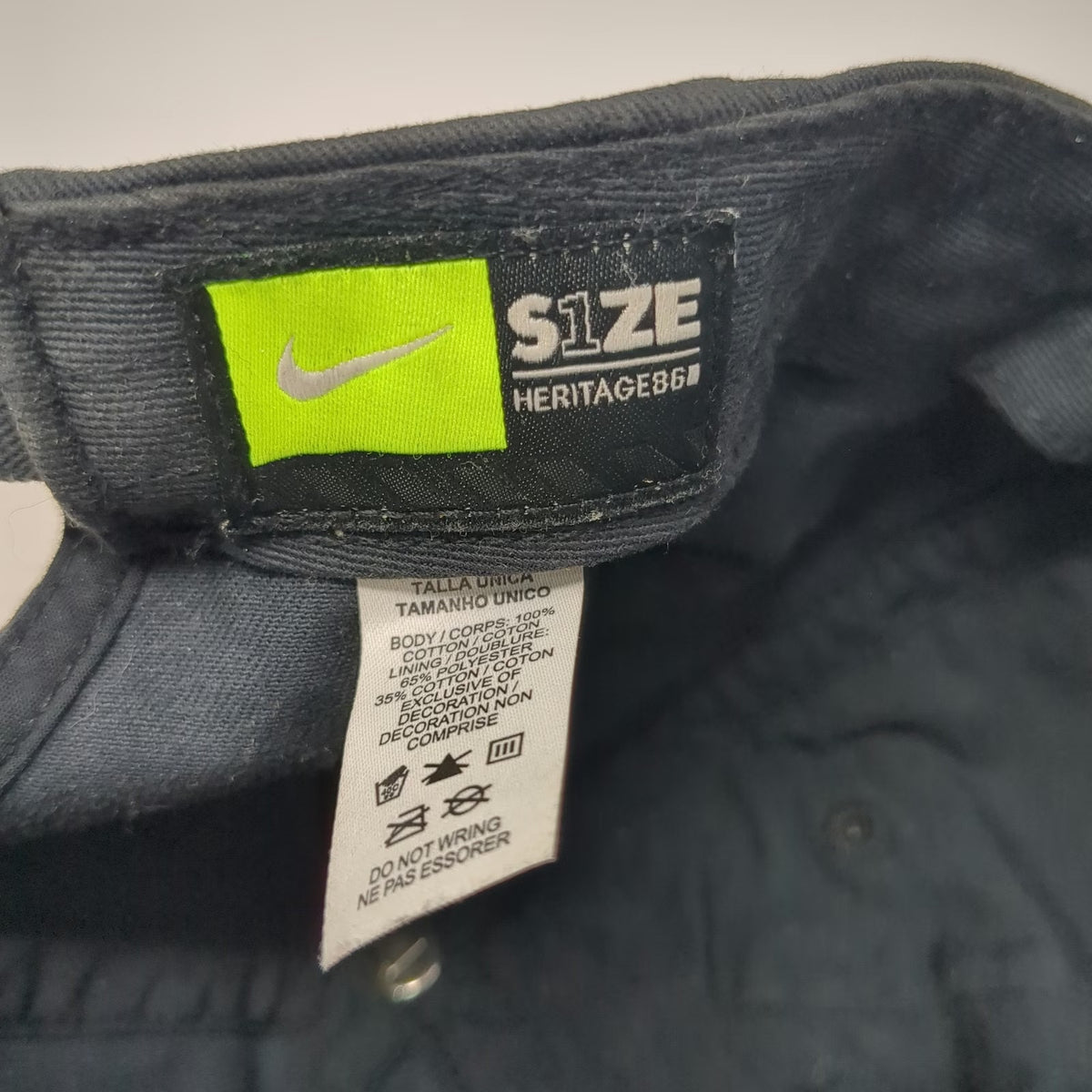 Nike Baseball Cap Black One Size Slideback Adjustable Swoosh Heritage86 Logo Hat