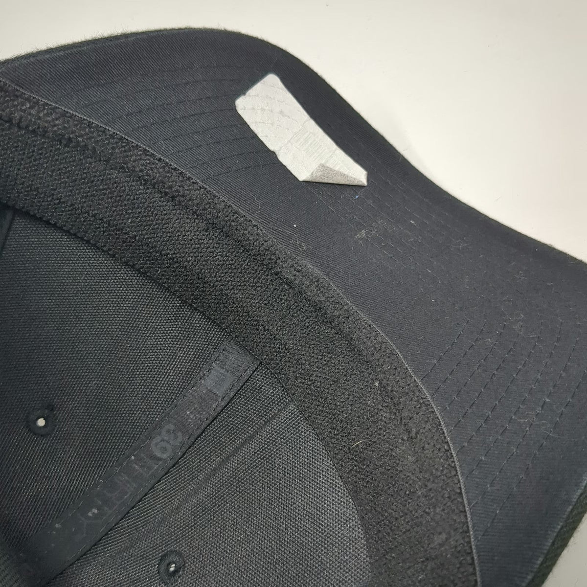 New Era Los Angeles Dodgers MLB Baseball Cap Black One Size 39THIRTY Stretch Hat