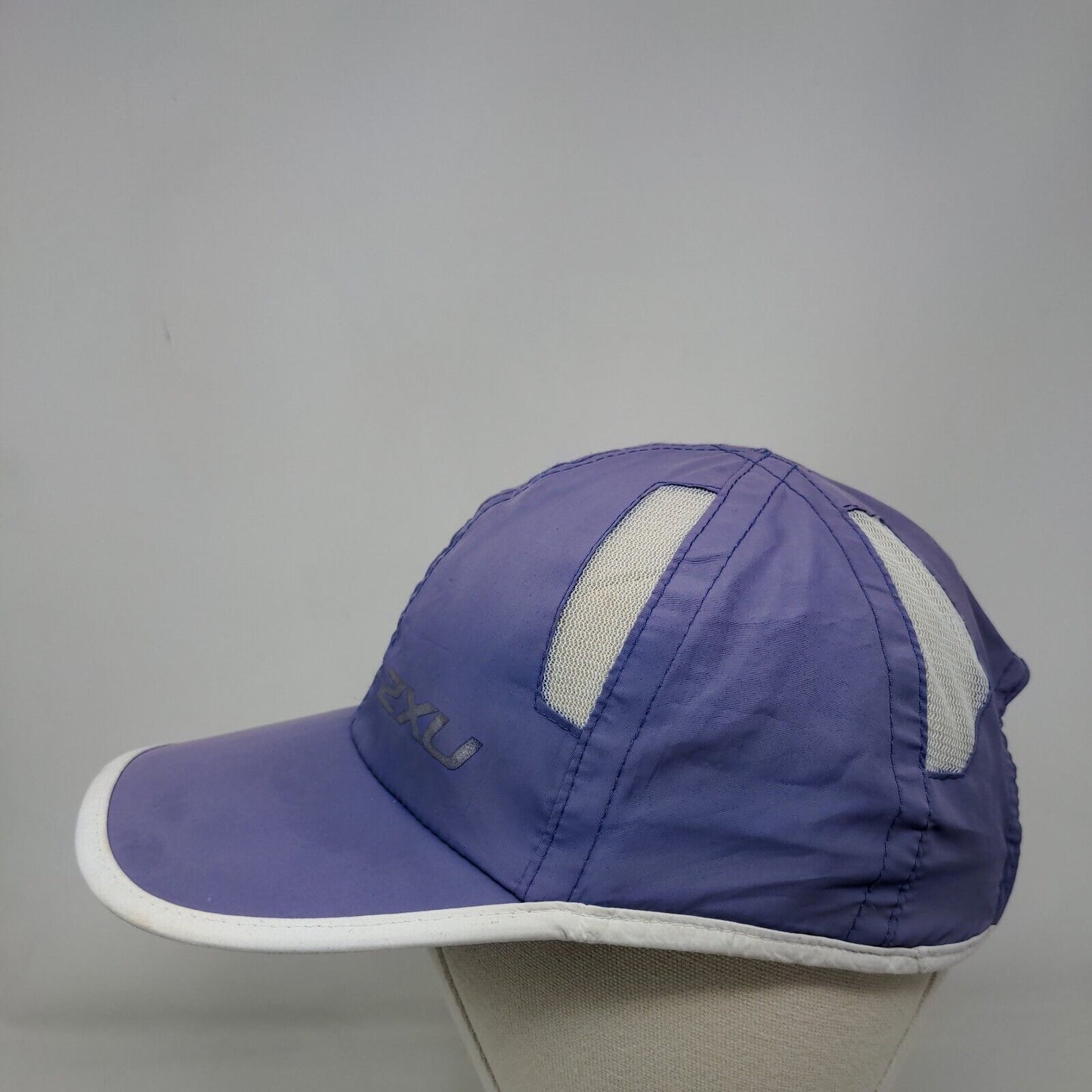2XU Strapback Hat Blue One Size Adjustable Breathable Mesh Lightweight 6 Panel