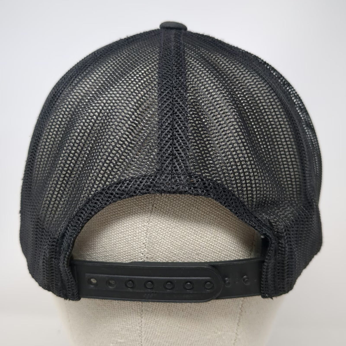 Yupoong Trucker Hat Black OSFM Salty Rodeo Patch Snapback Matt 5:13 Mesh Back