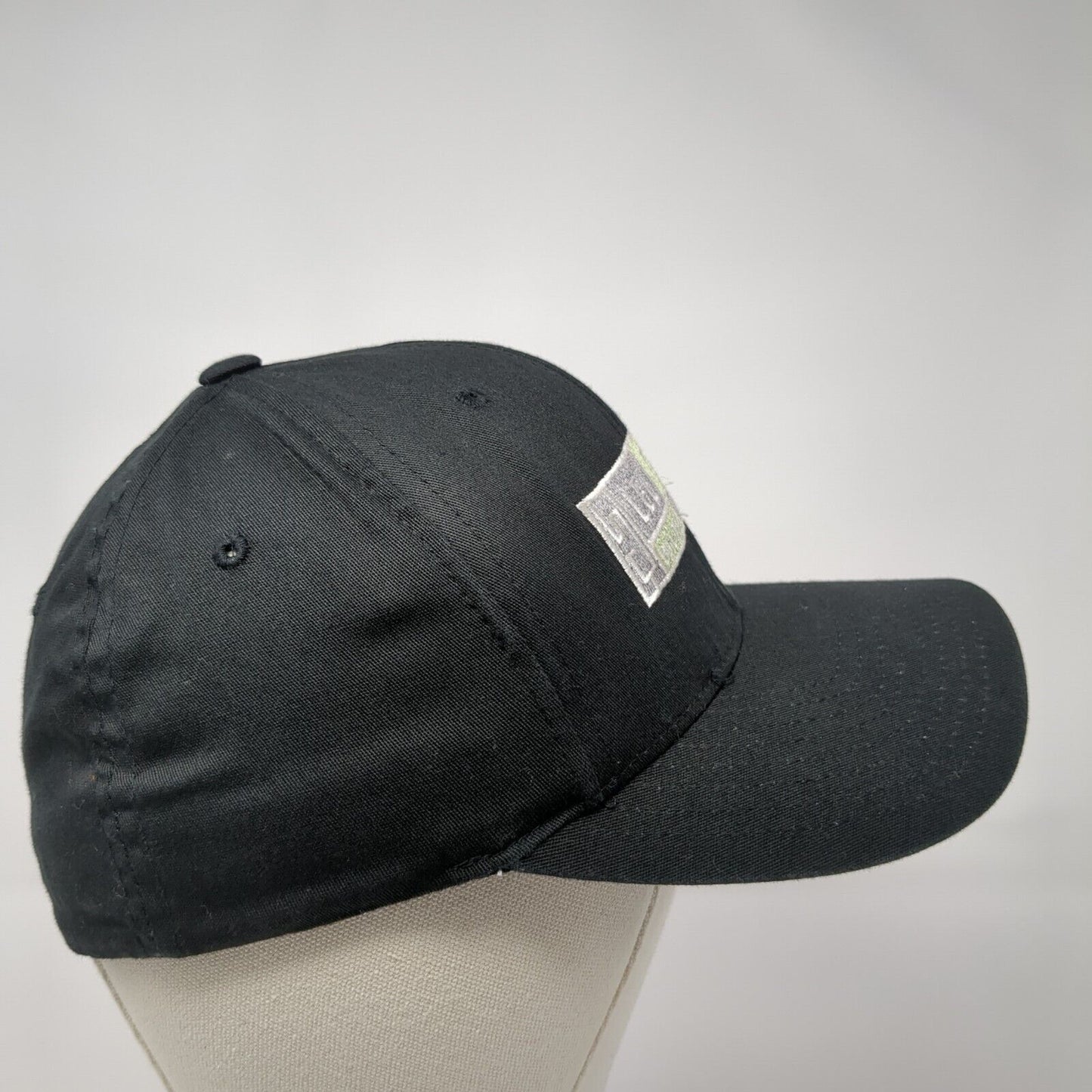 Lee Gilman Builders Inc Fitted Hat Black S-M Embroidered Flexfit Yupoong