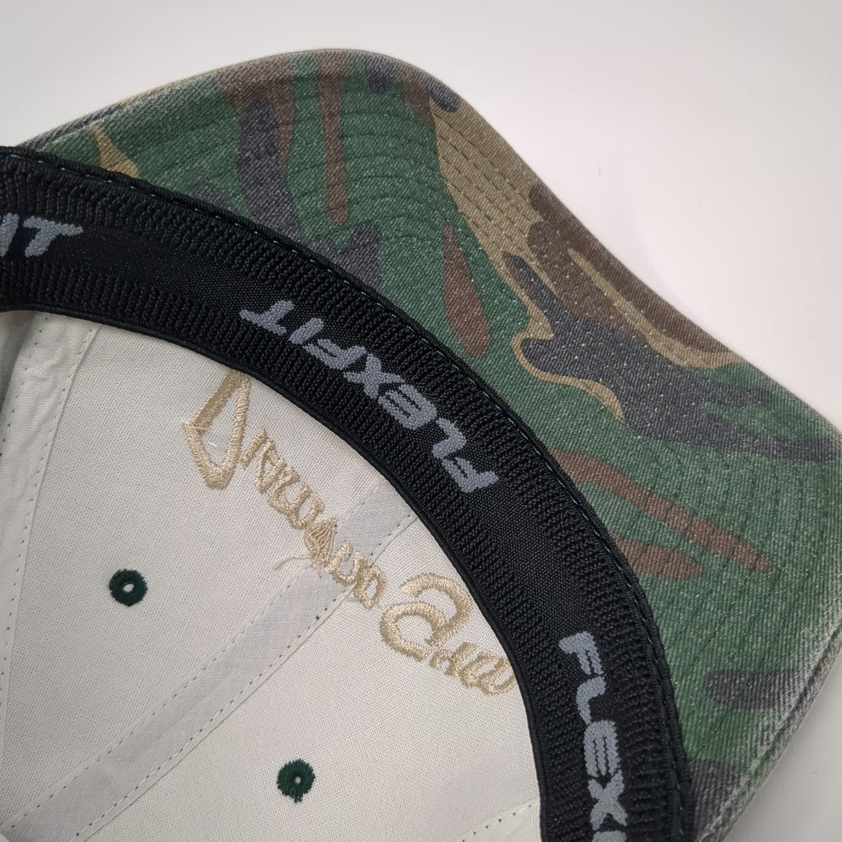 Flexfit Baseball Cap Green Camo XL Diamond Gym Logo Stretch Fit Woodland Hat