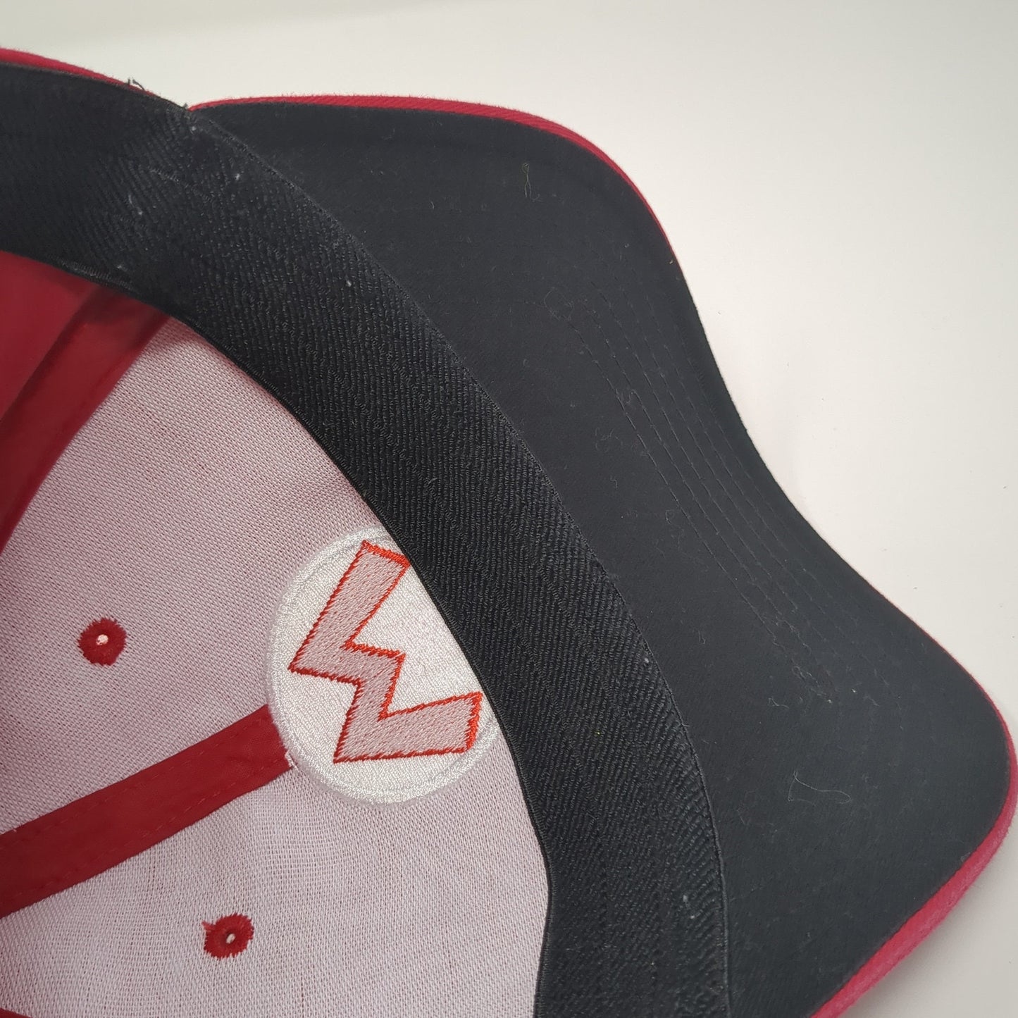 Super Mario Fitted Hat Red One Size Embroidered Logo Solid 6 Panel