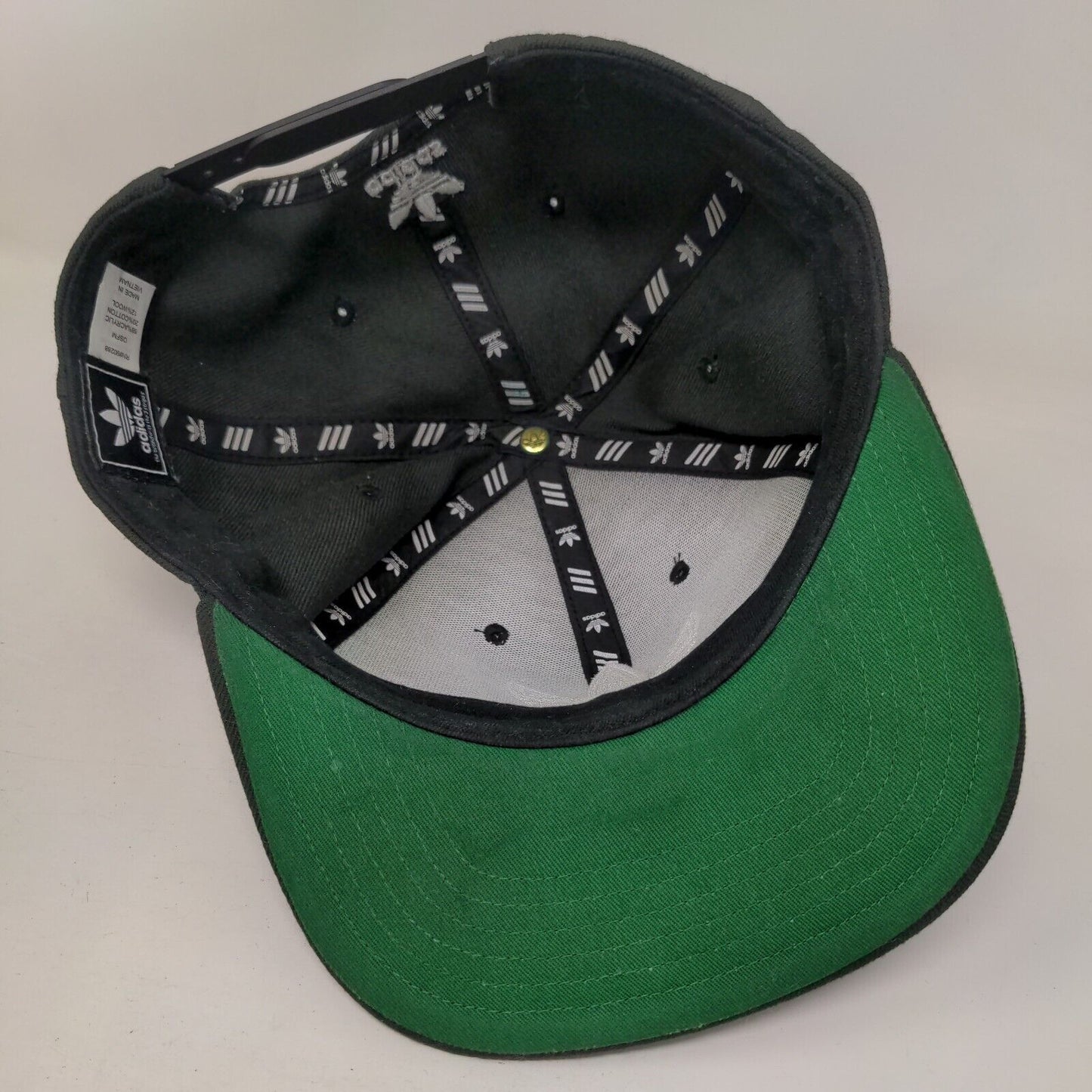 Adidas Trefoil Snapback Hat Black OSFM Embroidered 6 Panel Vent Holes