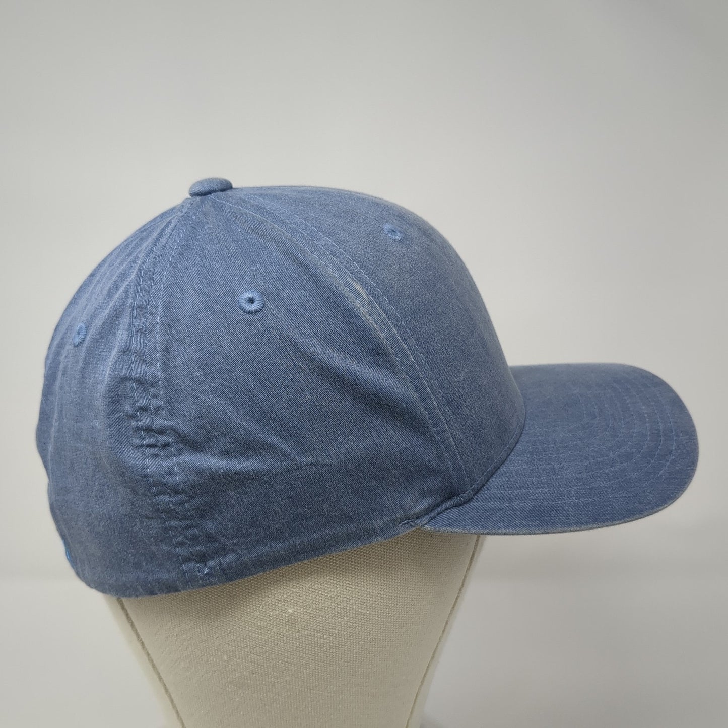 Howell Fitted Baseball Cap Blue Medium Embroidered Lightweight Flexfit Yupoong