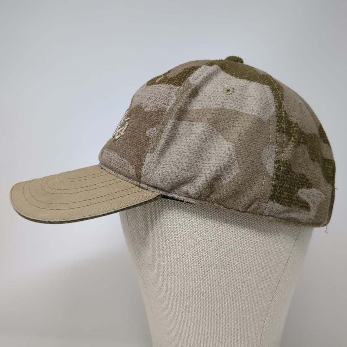 Cabela's Baseball Cap Beige One Size Camo Embroidered Strapback Hat Script Logo