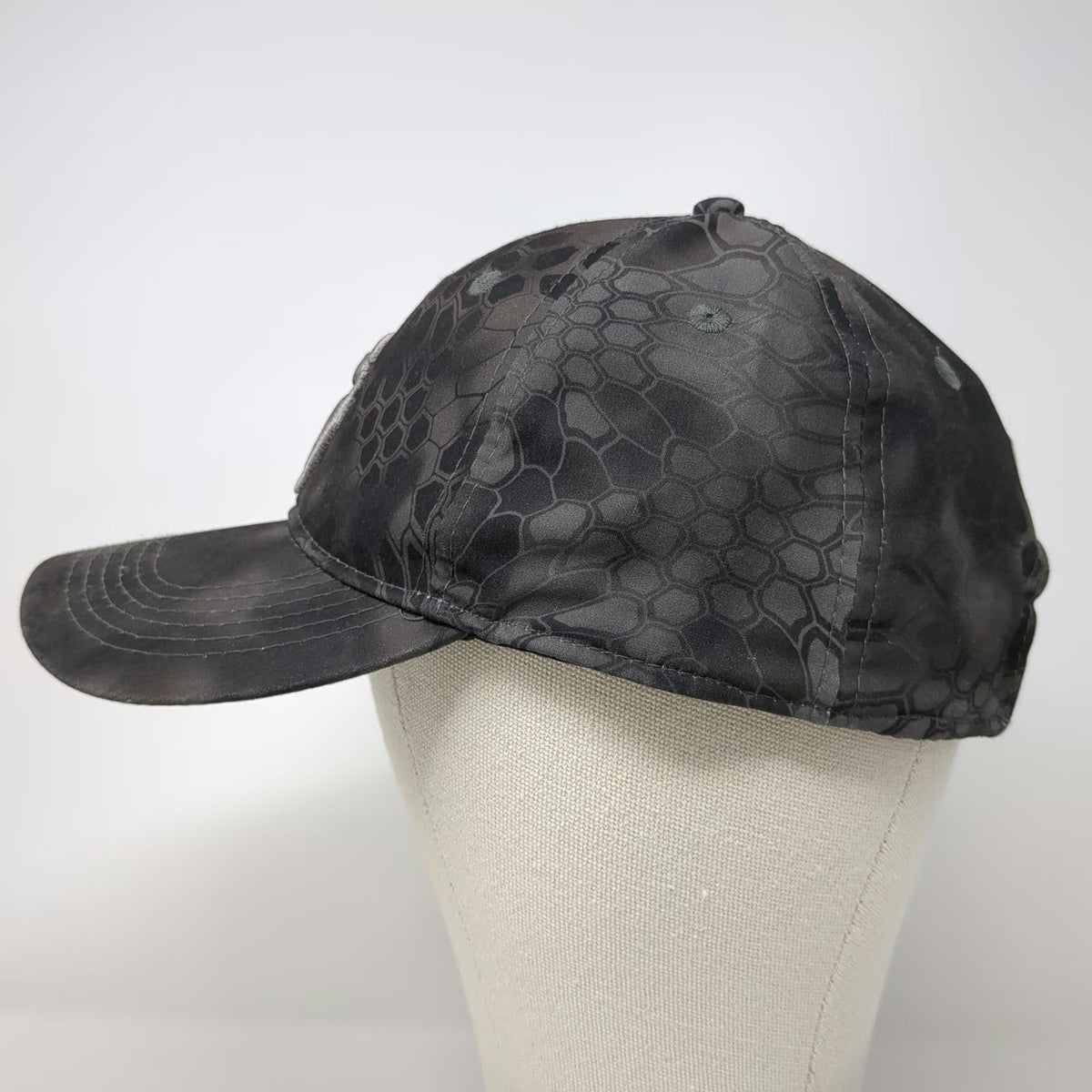 Kryptek Baseball Cap Black Gray OSFM Spartan Helmet Typhon Camo Strapback Hat