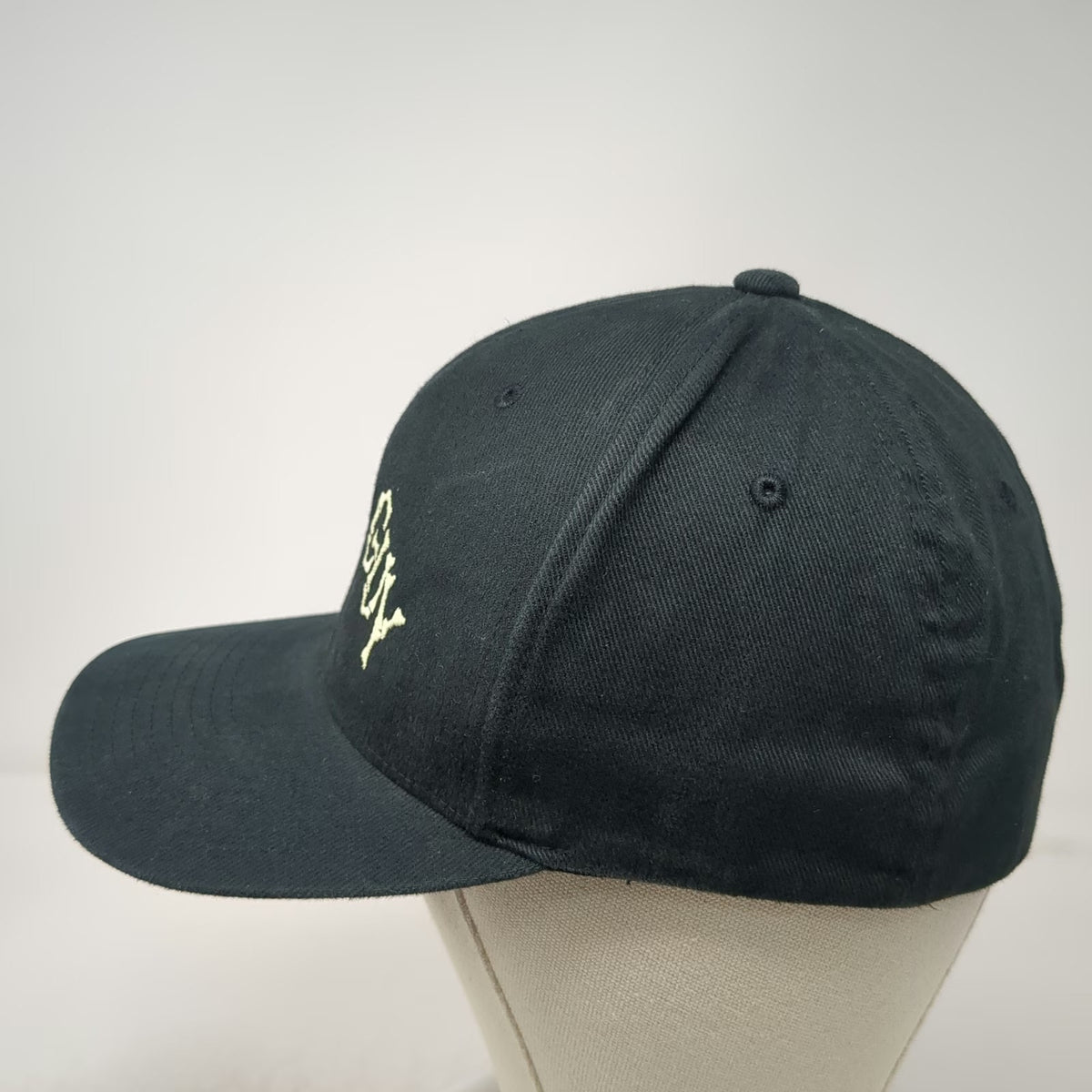 Flexfit Baseball Cap Black M Dead Guy Embroidered Bone Font Stretch Fitted Hat