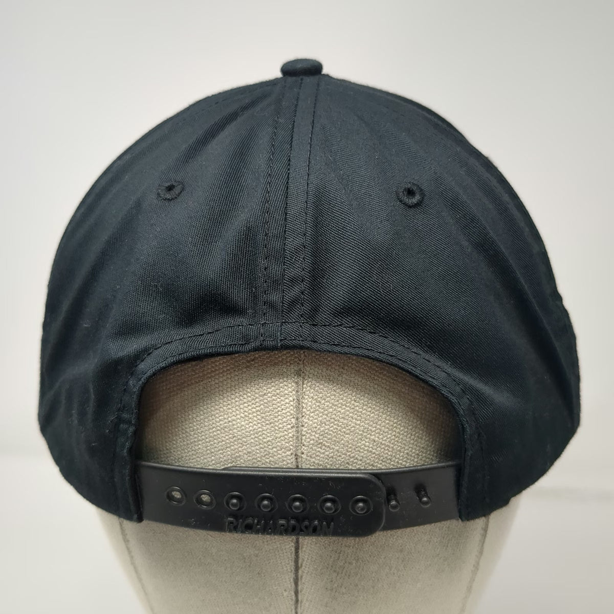 Richardson Snapback Black Hat One Size Mack Trucks Bulldog Logo Adjustable