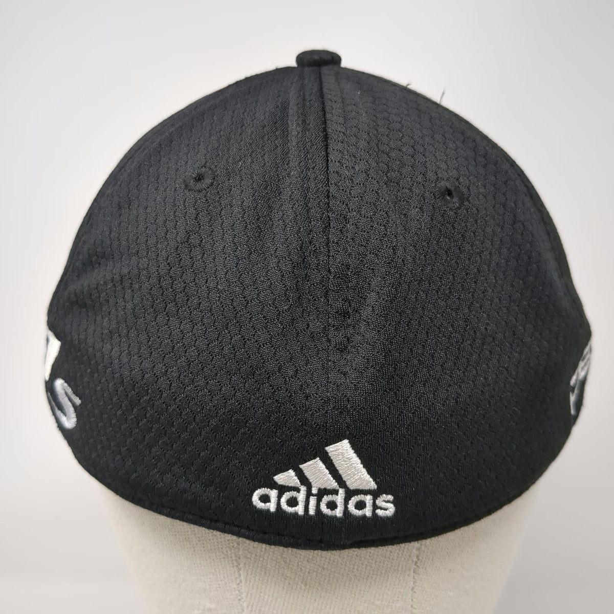 TaylorMade Adidas Baseball Cap Black M R11s Penta TP A-Flex Stretch Fit Golf Hat