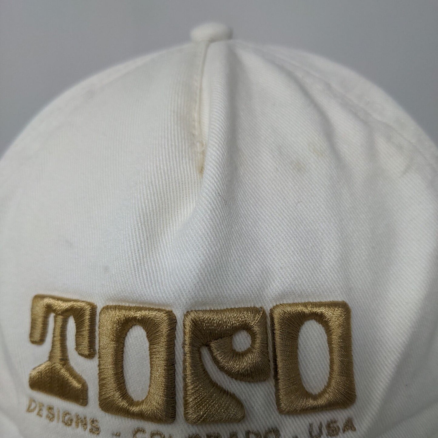 Topo Men's Snapback Hat White Size OS Embroidered Logo 100% Cotton