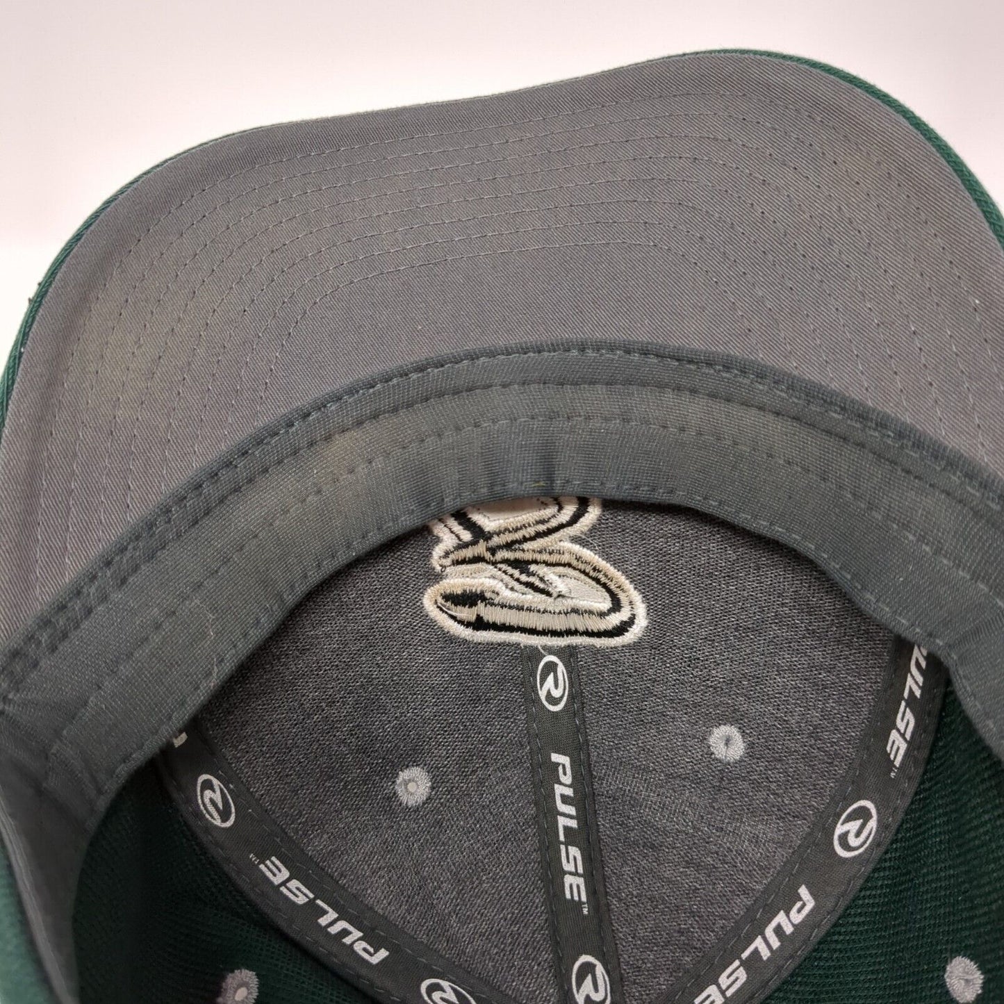 Richardson Pulse Fitted Hat Green XS-S Embroidered Letter B 6 Panel