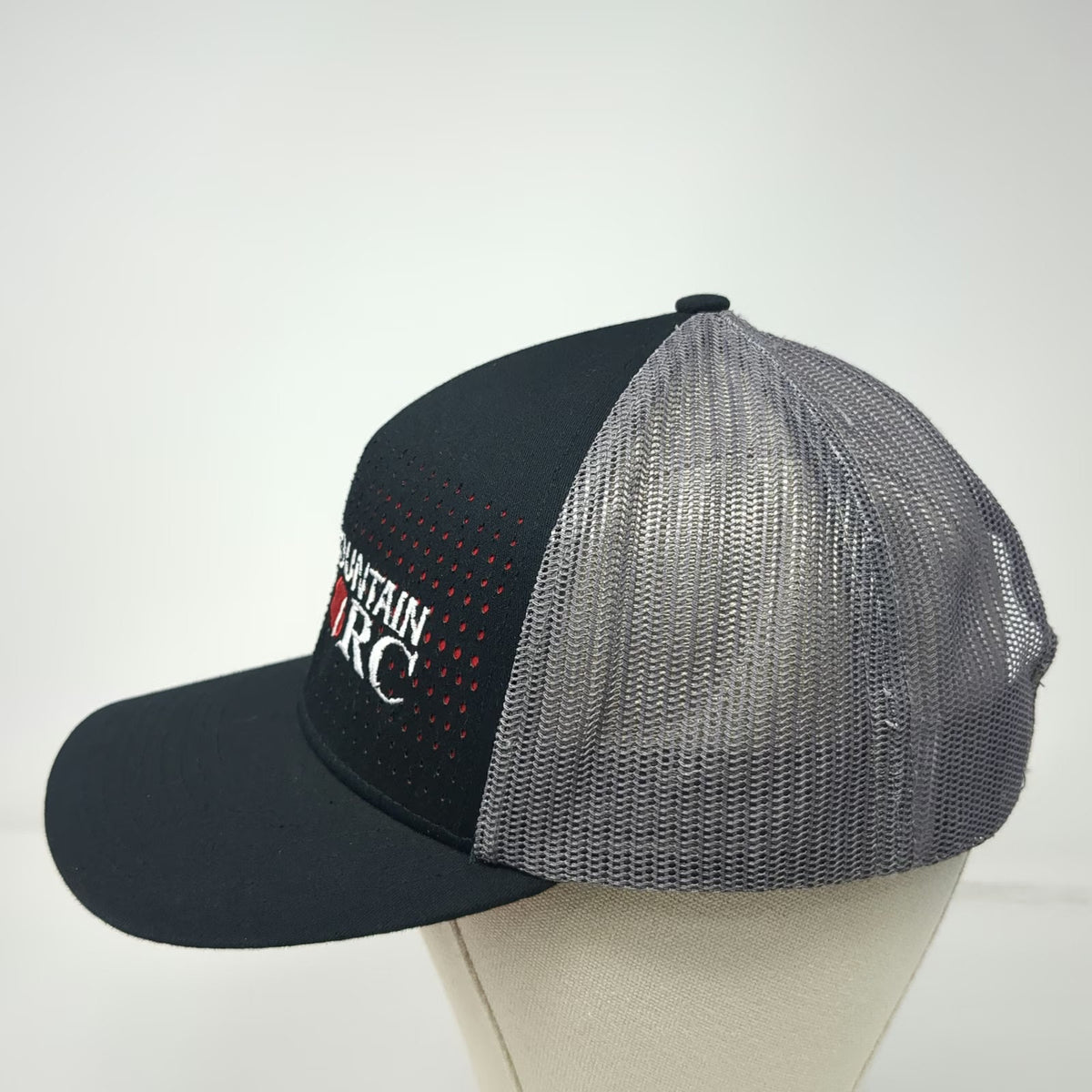 Richardson Trucker Hat Black One Size Snapback Intermountain Hytorc Red Brim