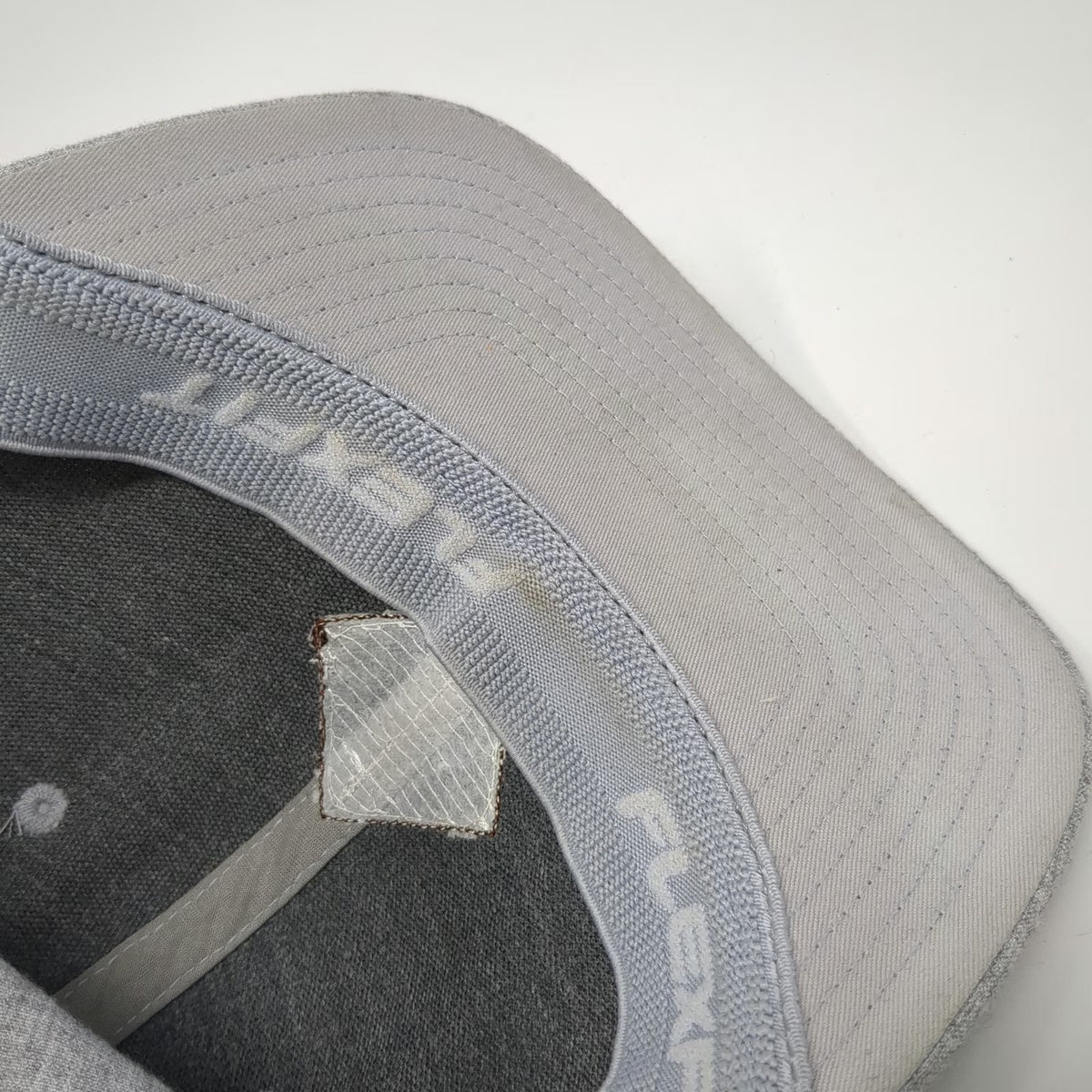 Flexfit Baseball Cap Gray M Heathered Fabric Sun Patch Structured Fitted Hat