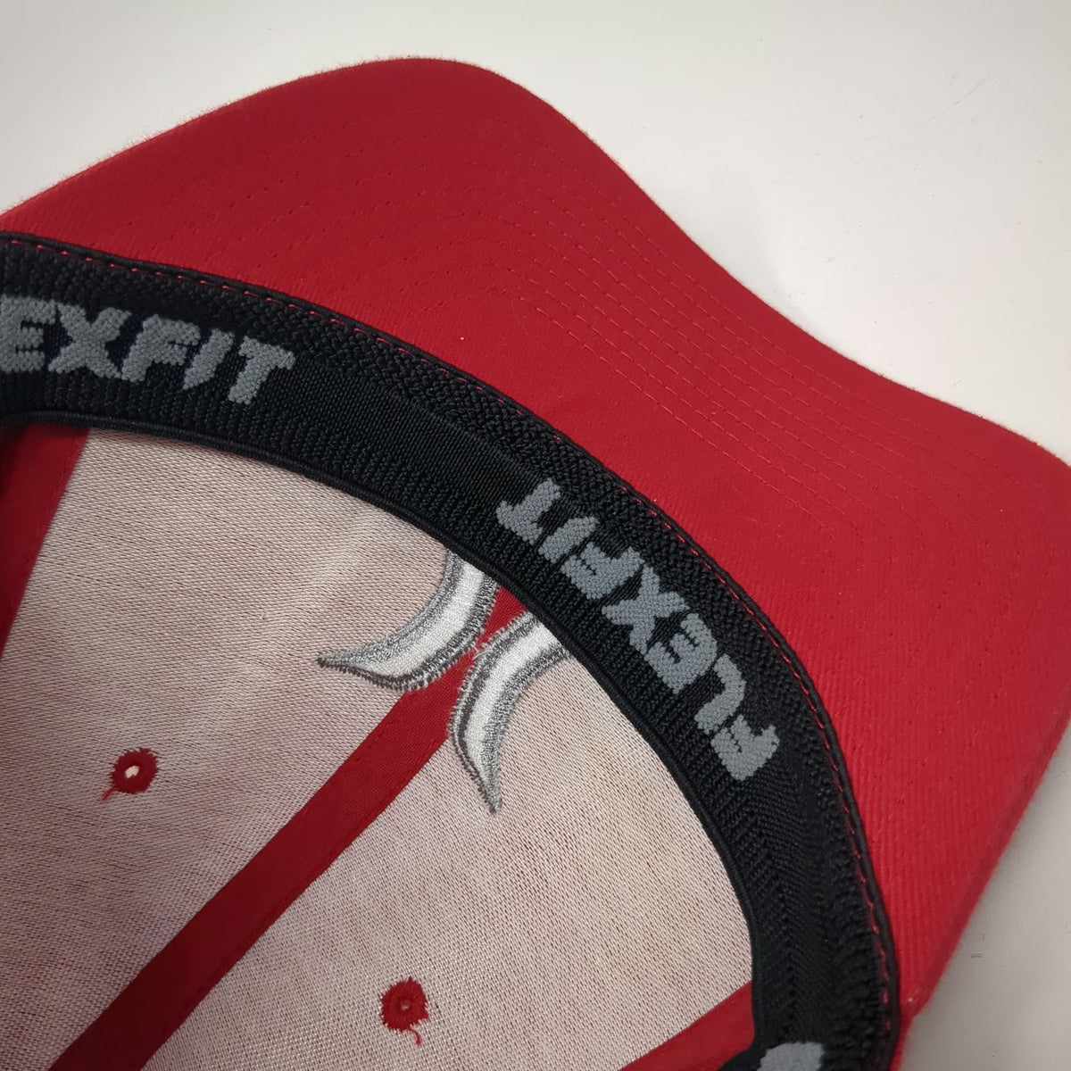 Hurley Baseball Cap Red OSFM Embroidered Icon Flexfit Stretch Fit Yupoong Hat