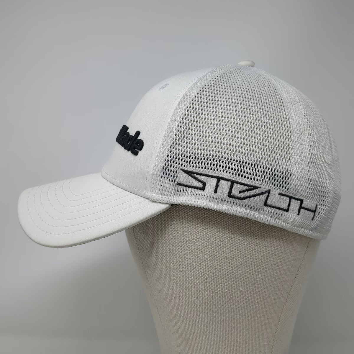 TaylorMade Baseball Cap White M Stealth TP5 A-Flex Golf Hat Mesh Performance