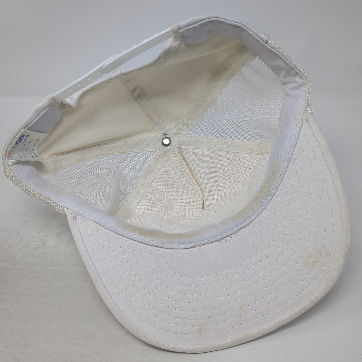 Hanes 5 Panel White Red Green One Size Snapback Mesh Hat Dovex Commodities Corp