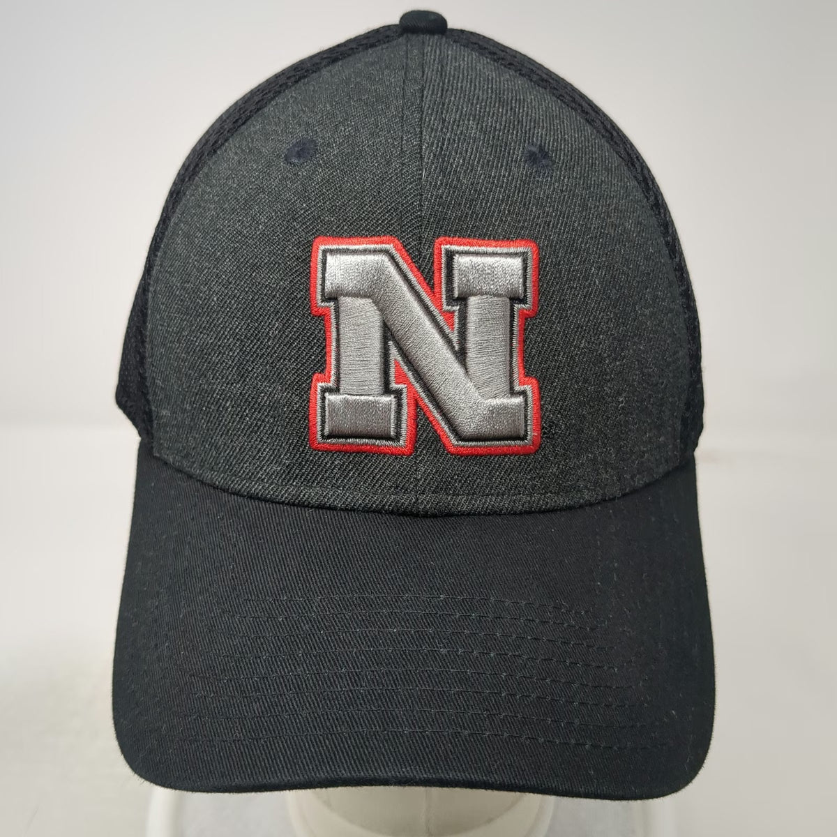 Nebraska Cornhuskers NCAA New Era Hat Black XL Mesh Back 39THIRTY Stretch Fit