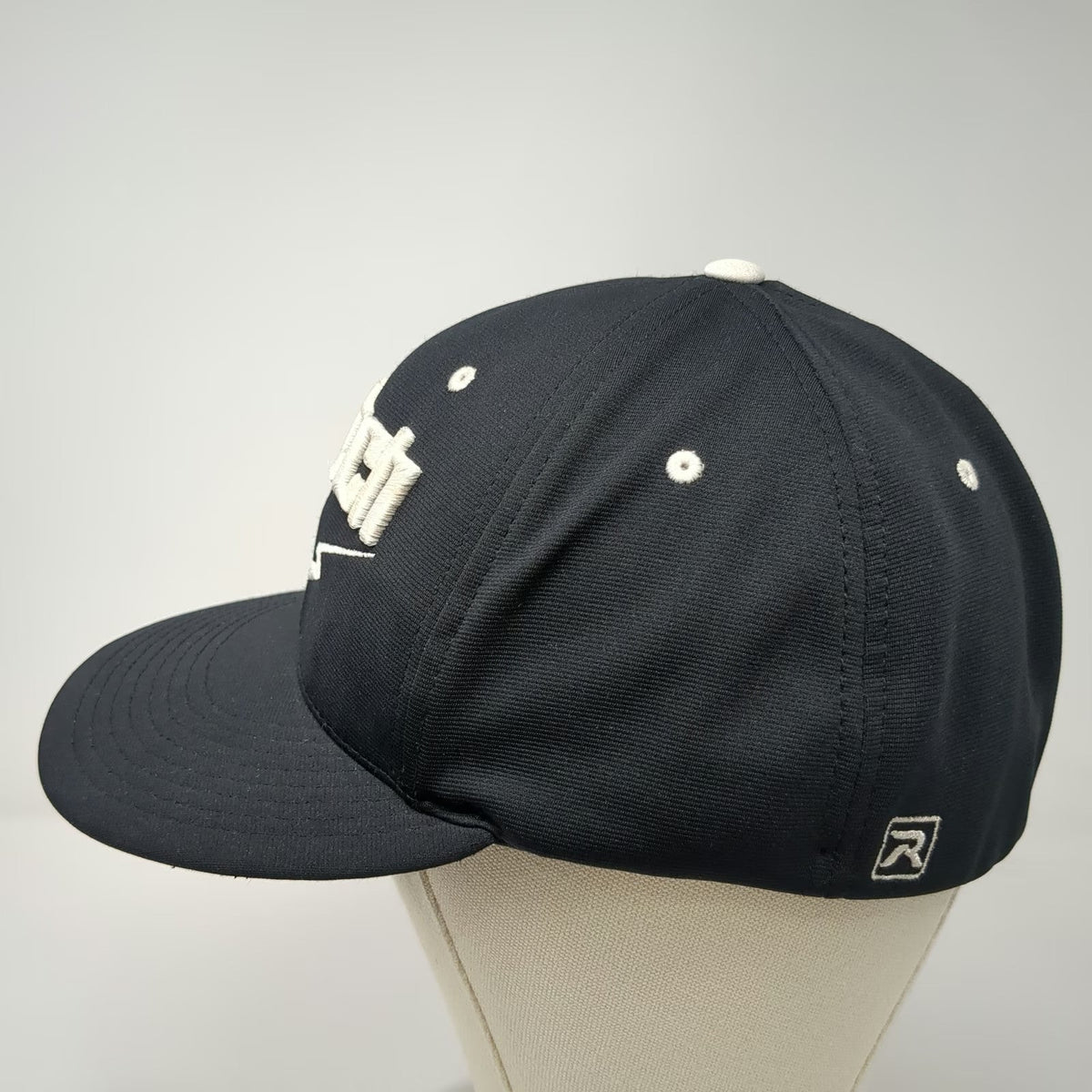 Richardson Baseball Cap Black XL Fitted Pulse Embroidered Clutch Logo Sports Hat