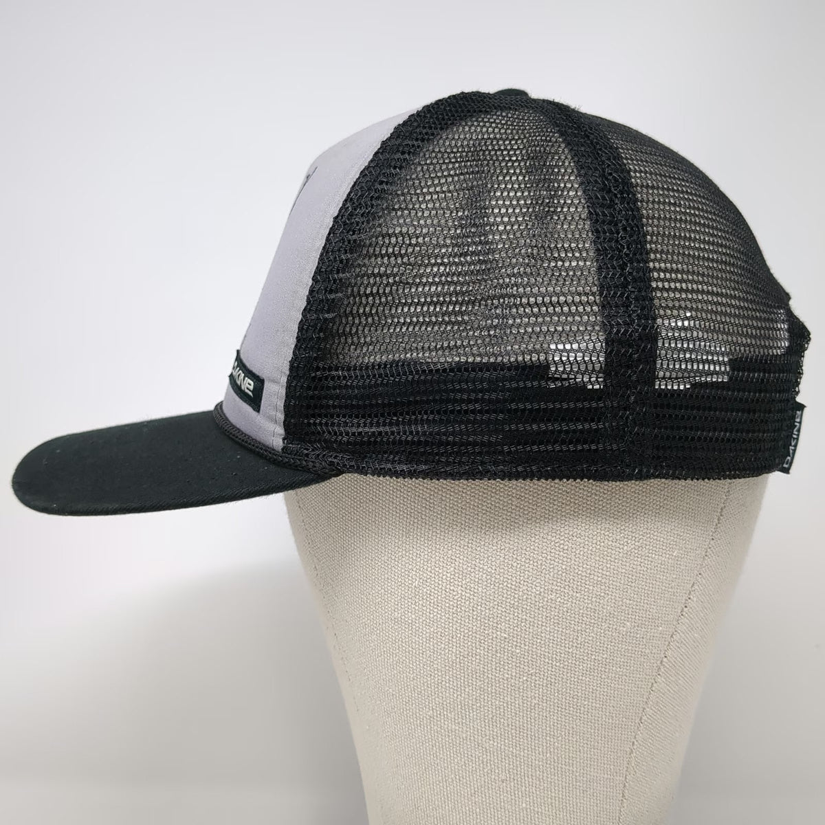 Dakine Trucker Hat Black One Size Mesh Back Rope Snapback Deer Graphic Outdoor