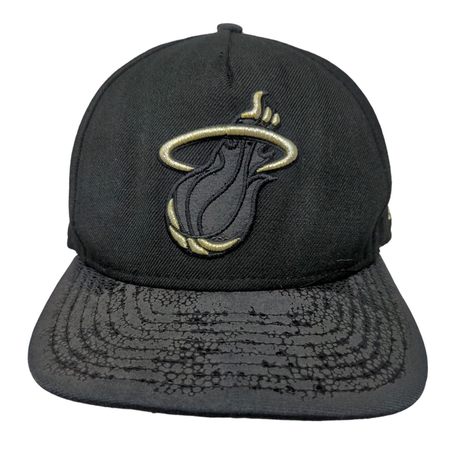 NBA Men's Slideback Hat Black OSFM 9Fifty Embroidered Miami Heat Logo