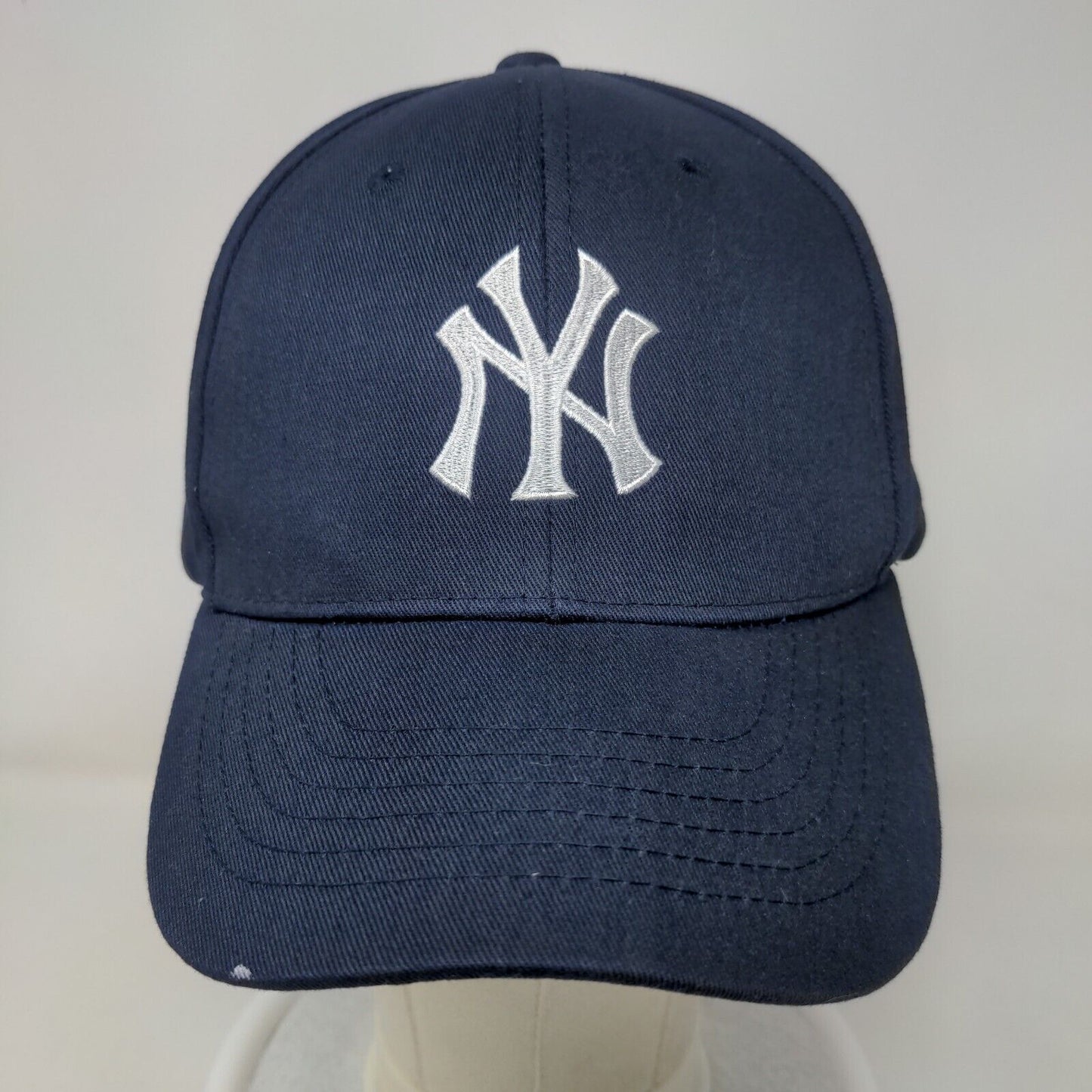 MLB New York Yankees Men's Strapback Hat Blue Embroidered Logo 100% Cotton