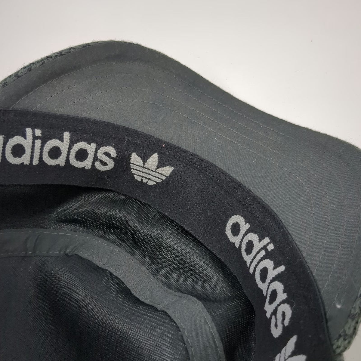 Adidas Army Cap Gray M Knit Trefoil Logo Elastic Sweatband Flex Fitted Hat