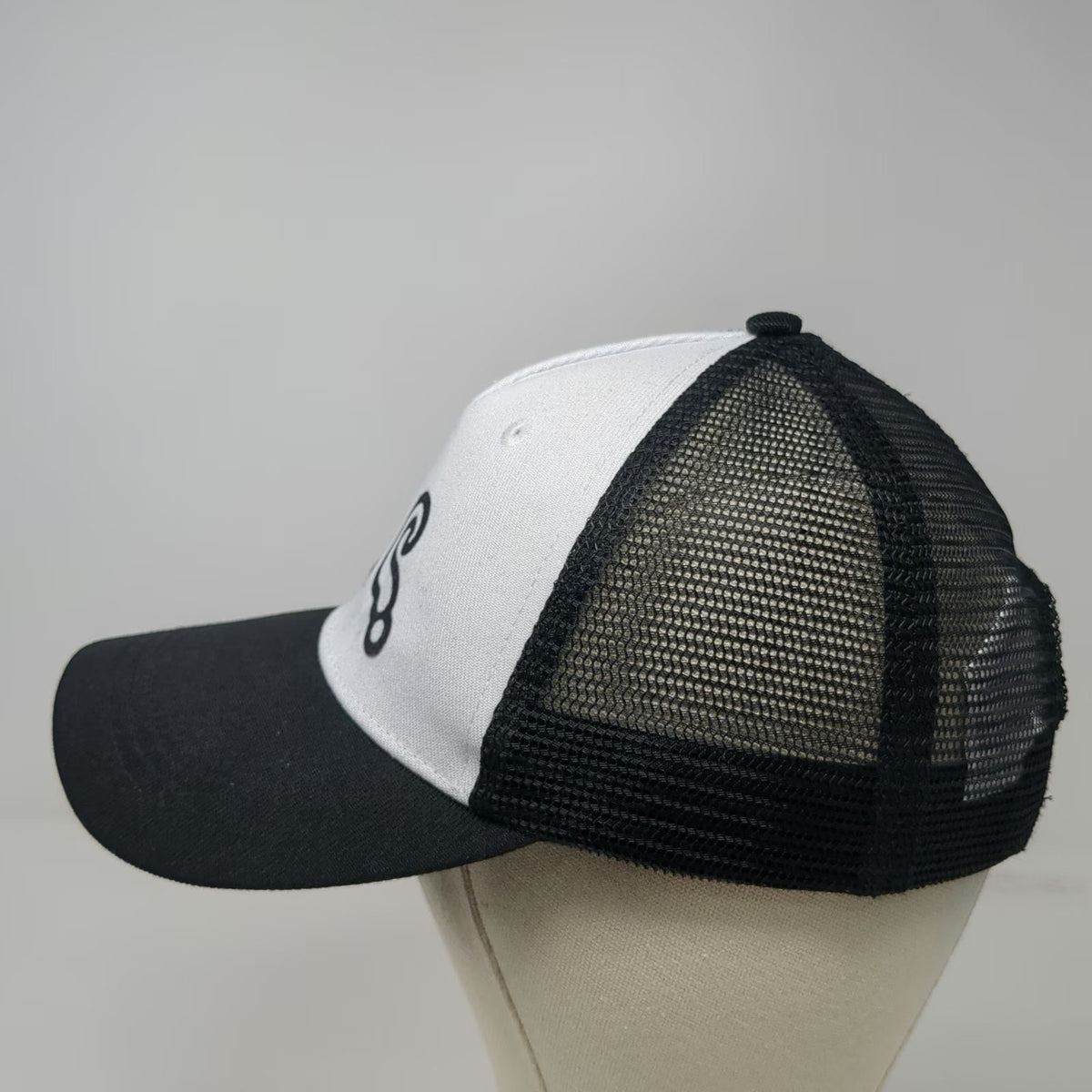 Cricut Trucker Hat Black One Size Snapback Mesh Back Addie Graphic Two Tone Logo